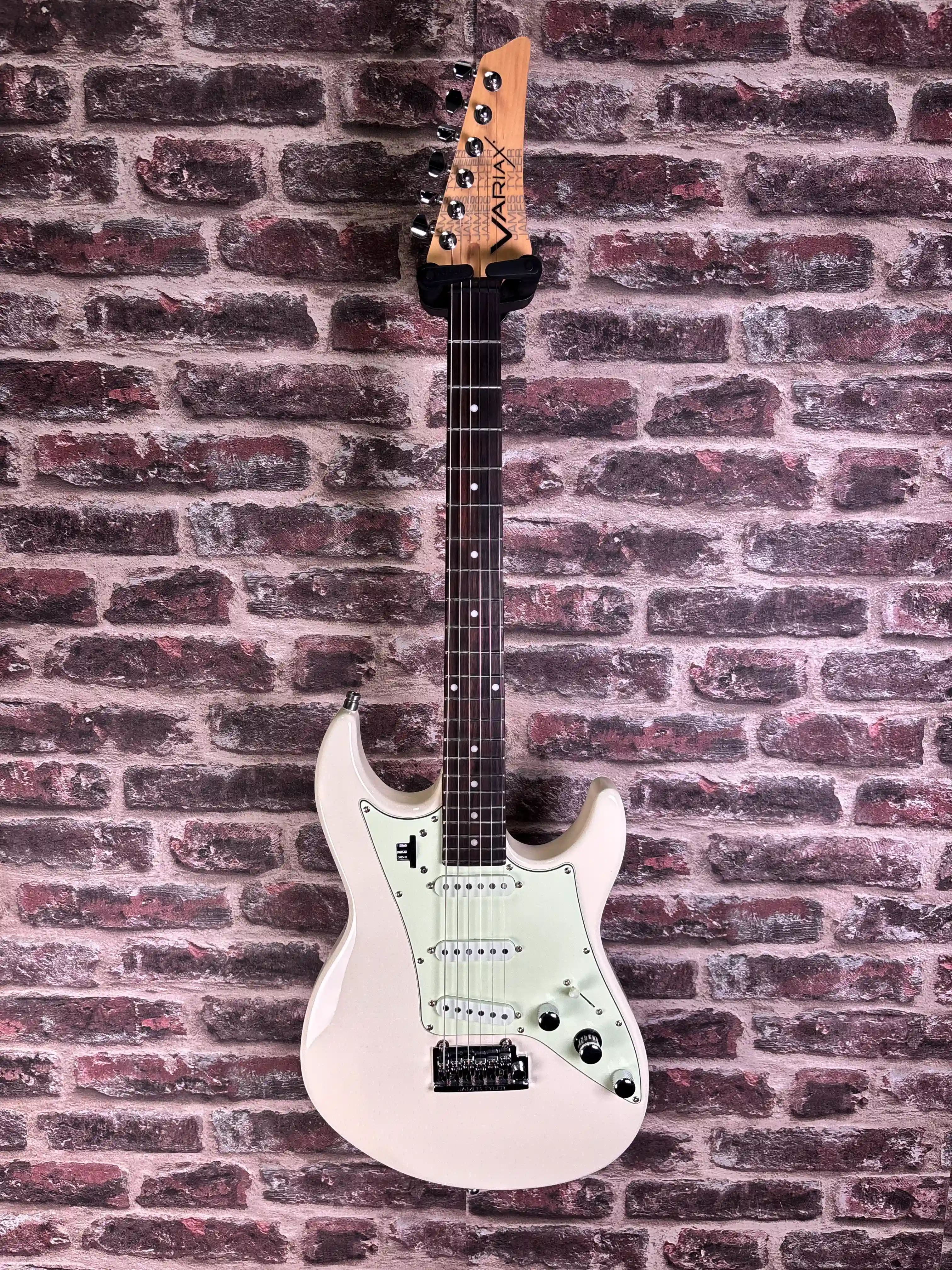 Line 6 JTV‑69S OW Variax (James Tyler) OCCASION