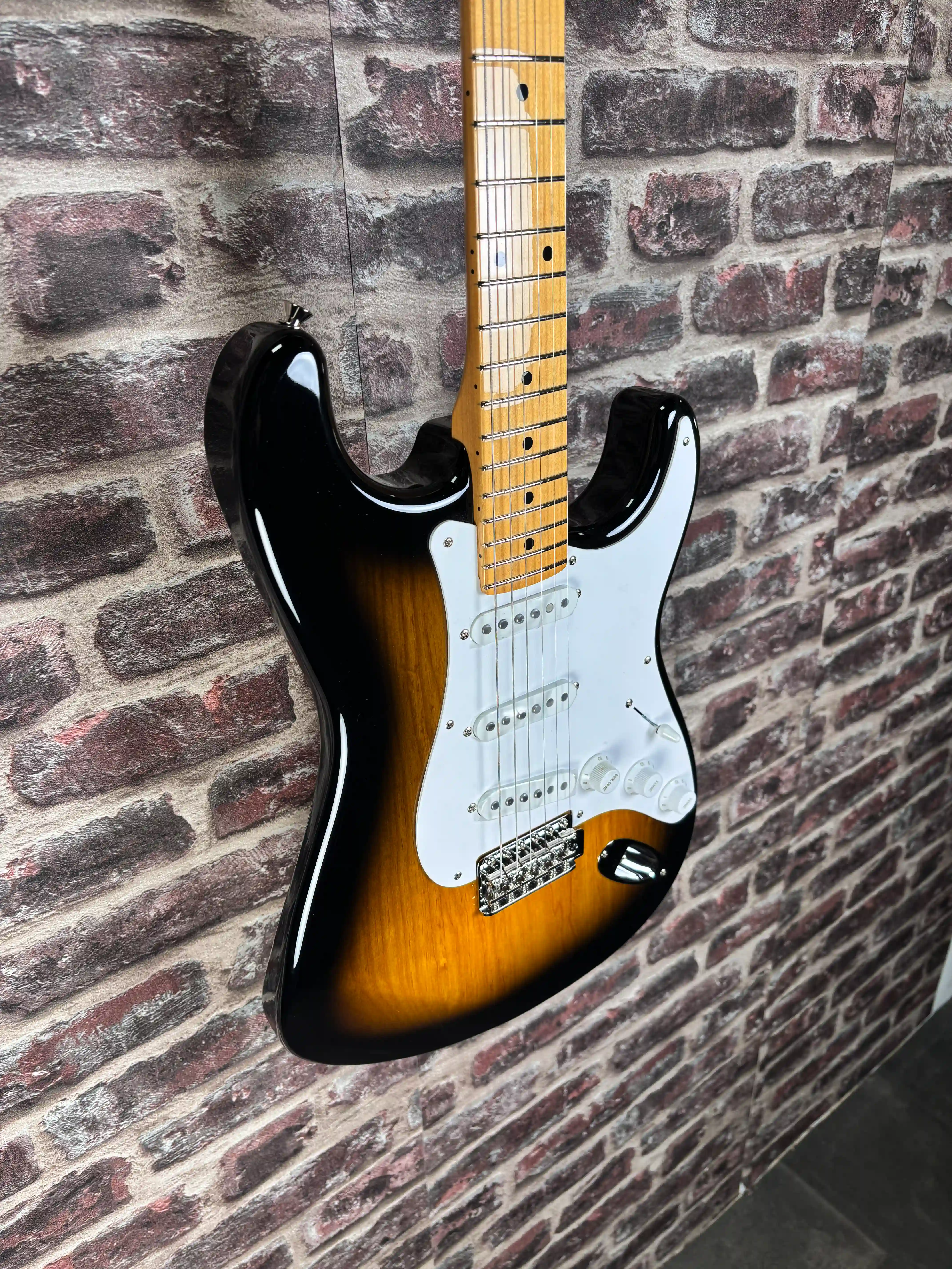 Tokai AST‑102 Golden Sunburst