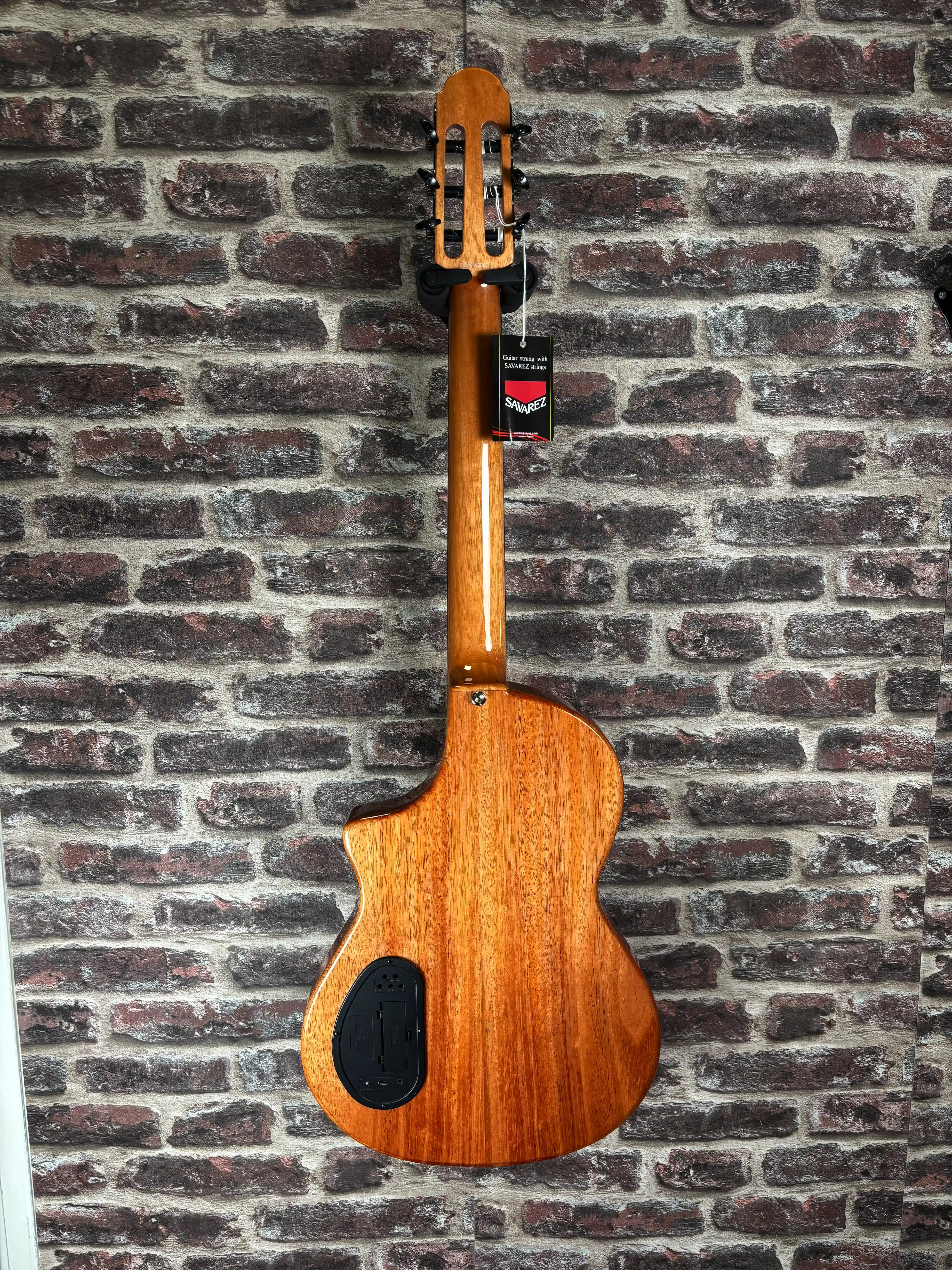 Martinez Hispania Figured avec housse