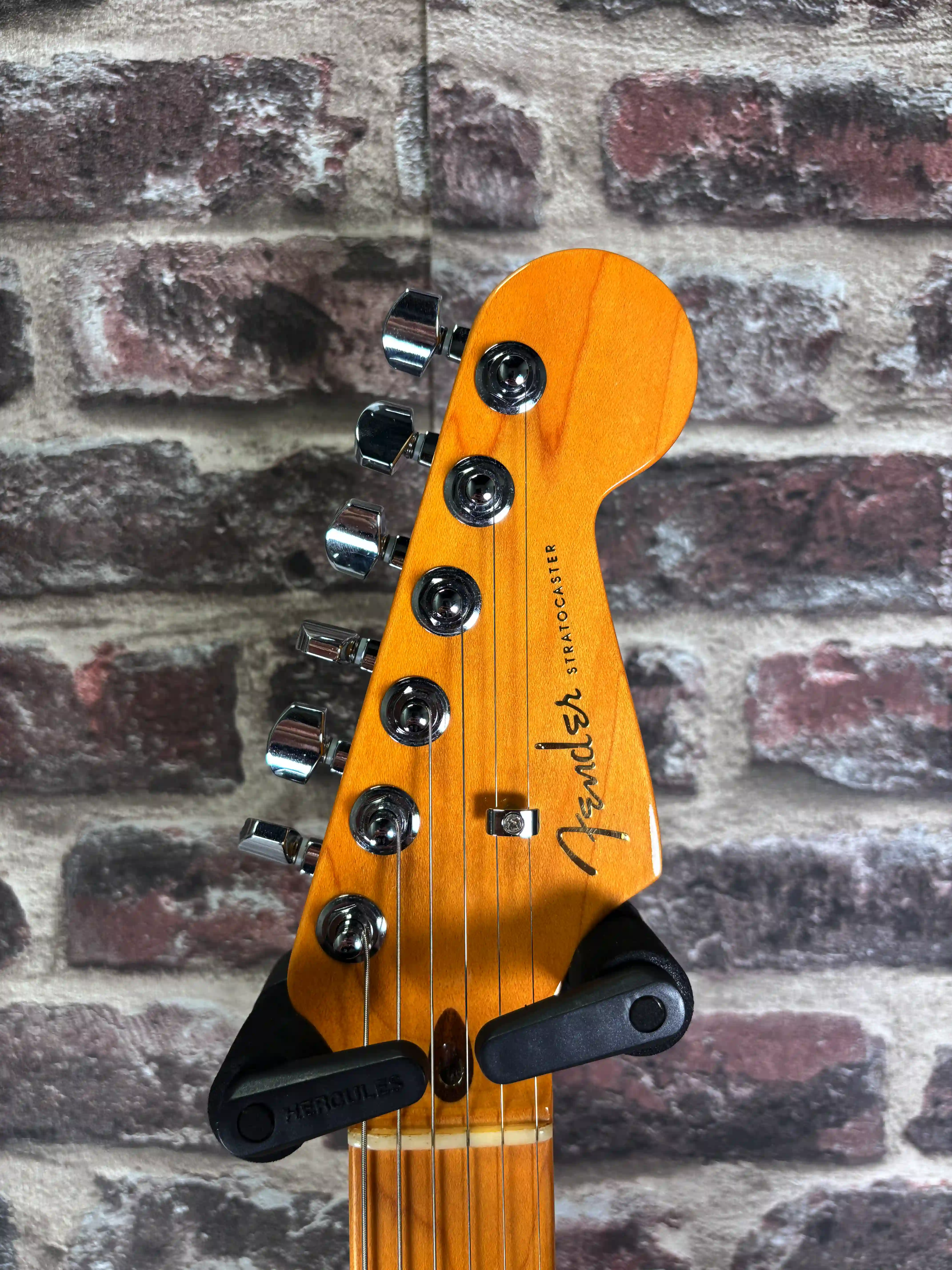 Fender American Ultra Stratocaster Cobra Blue Maple OCCASION