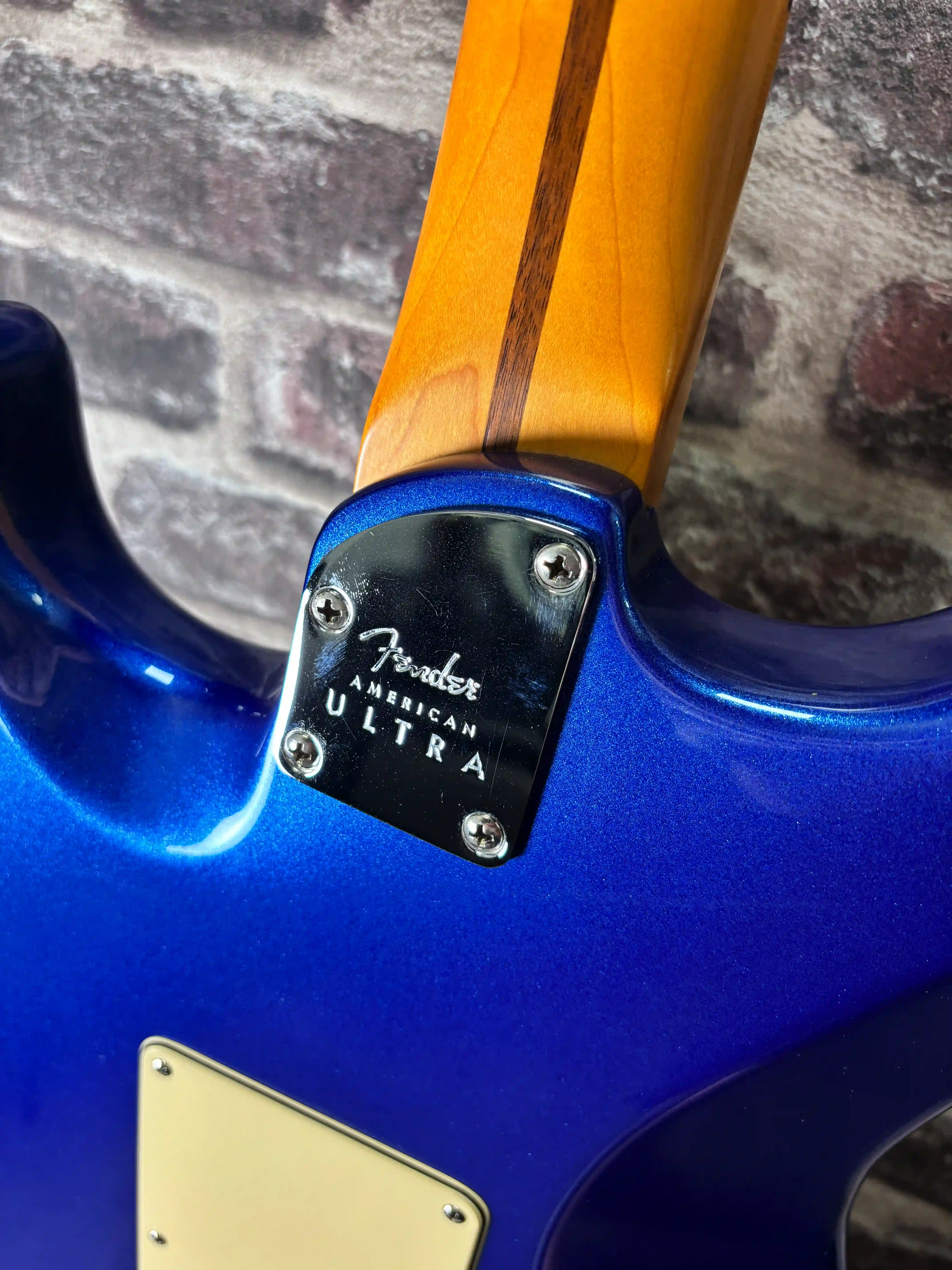 Fender American Ultra Stratocaster Cobra Blue Maple OCCASION
