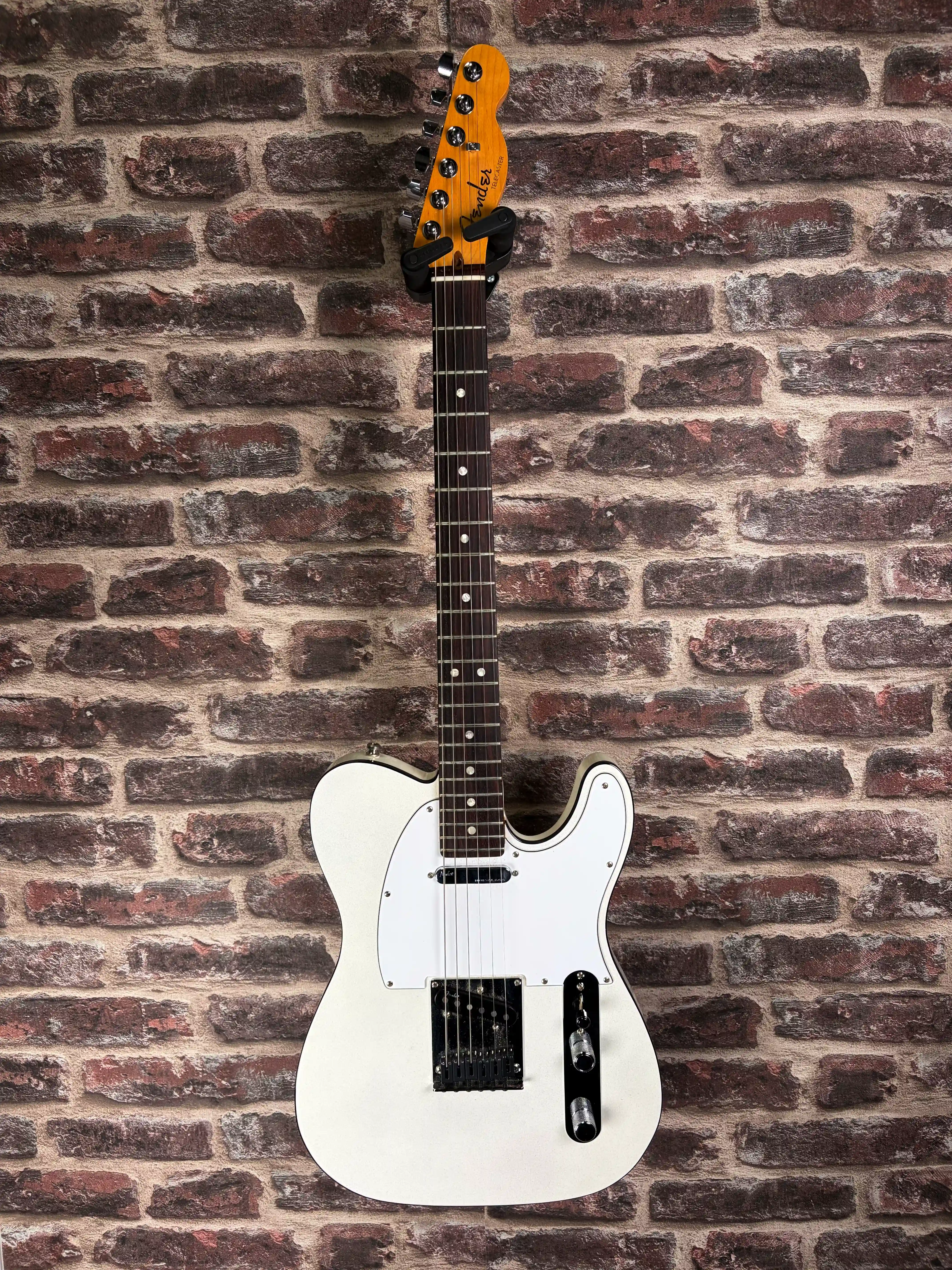 Fender American Ultra Telecaster RW FB Arctic Pearl OCCASION