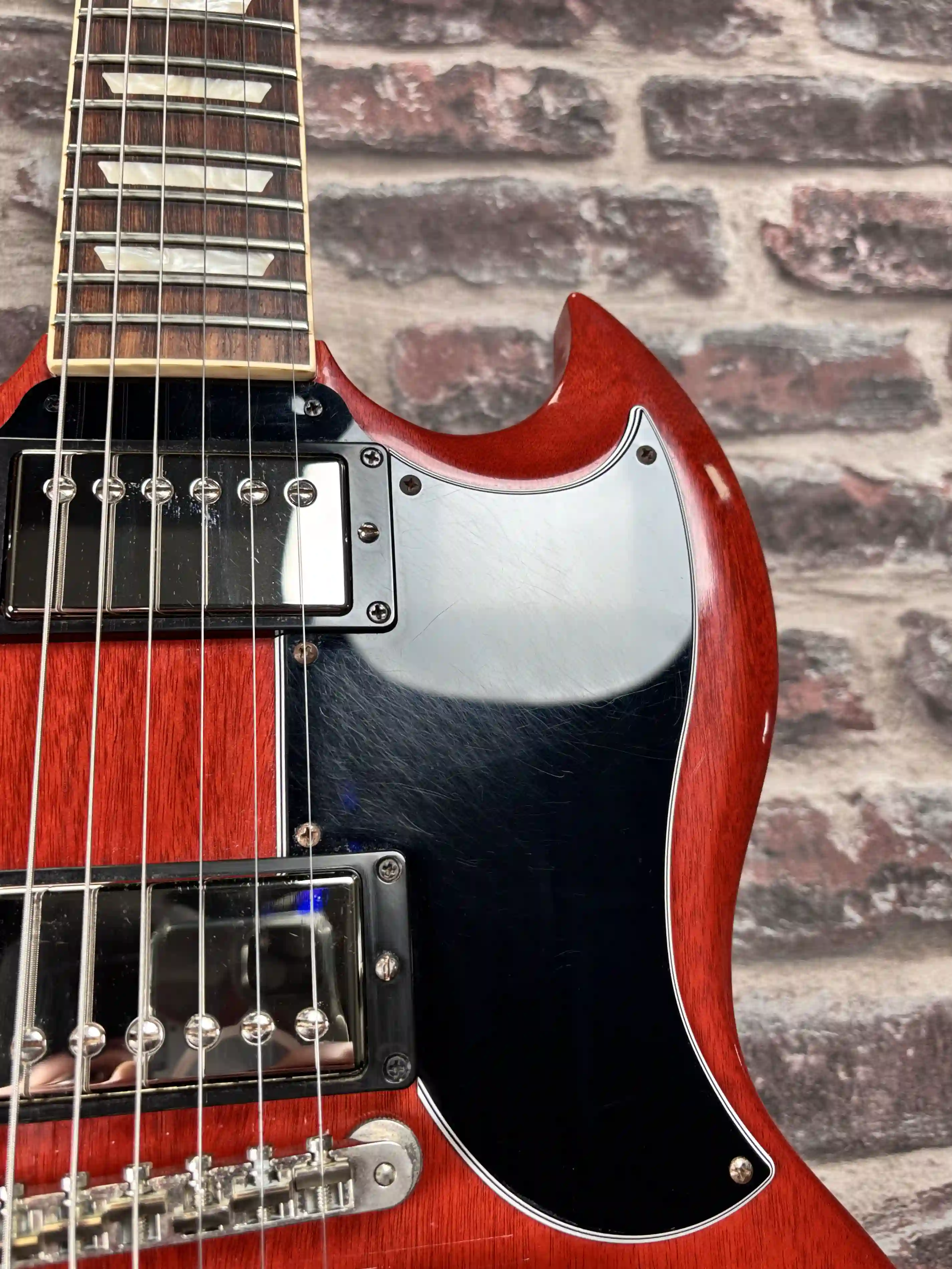 Gibson SG Standard 61's Maestro Vibrola Cherry OCCASION