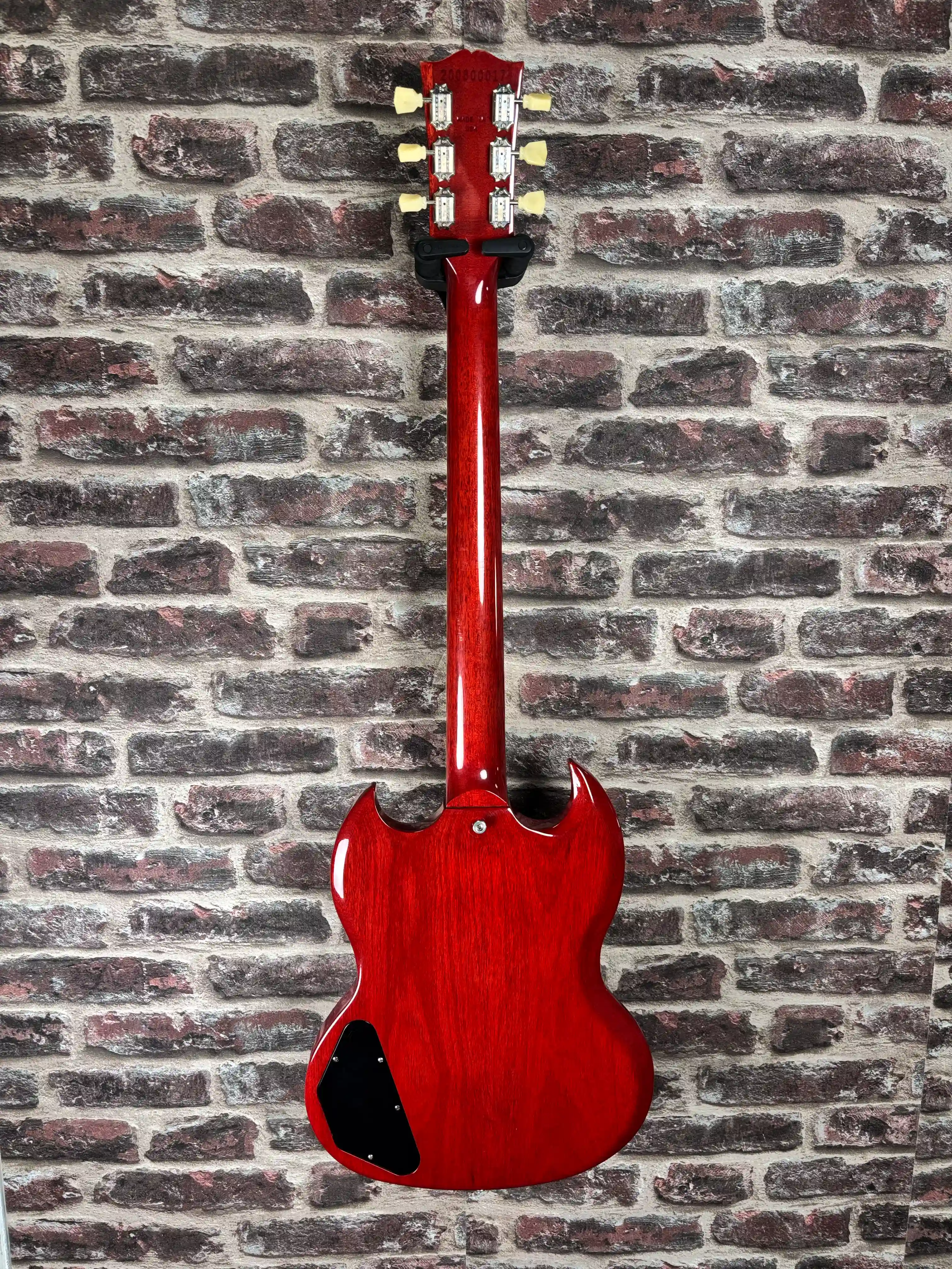Gibson SG Standard 61's Maestro Vibrola Cherry OCCASION