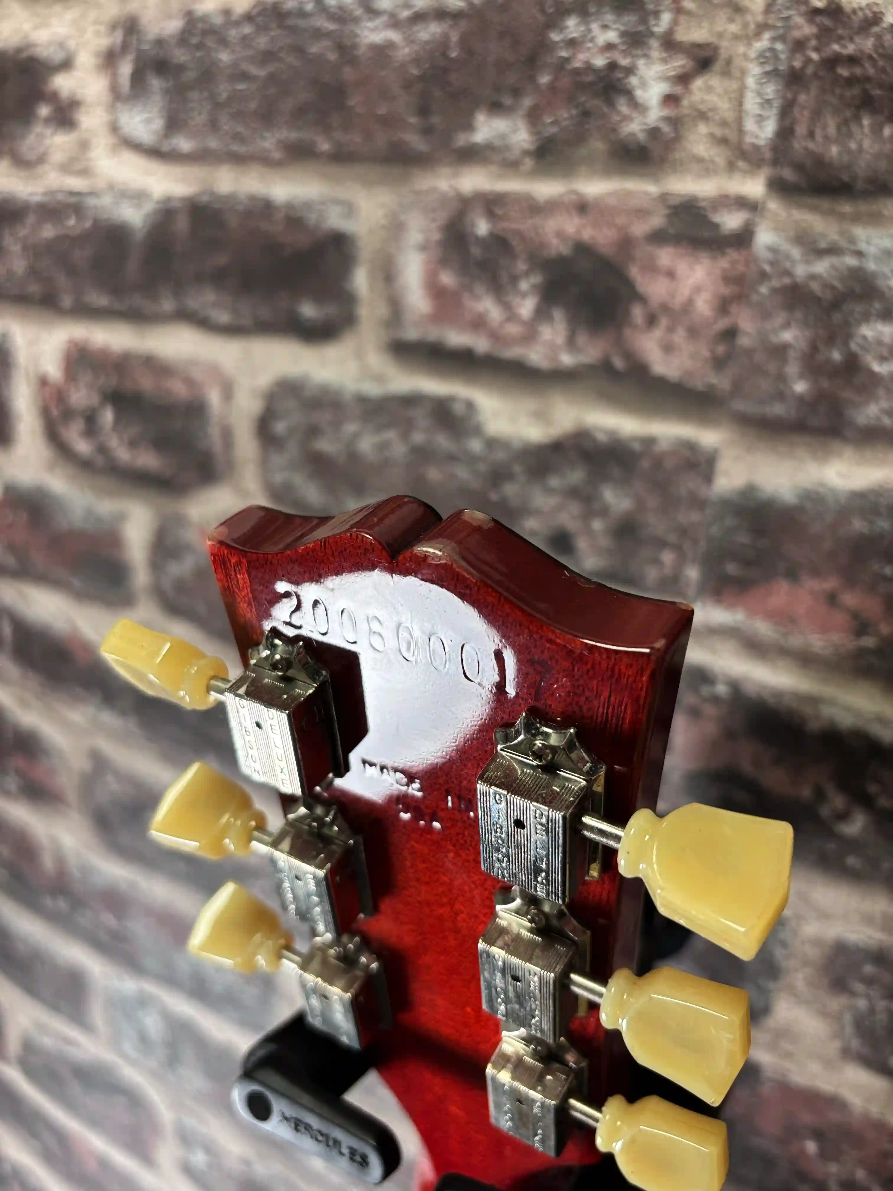 Gibson SG Standard 61's Maestro Vibrola Cherry OCCASION