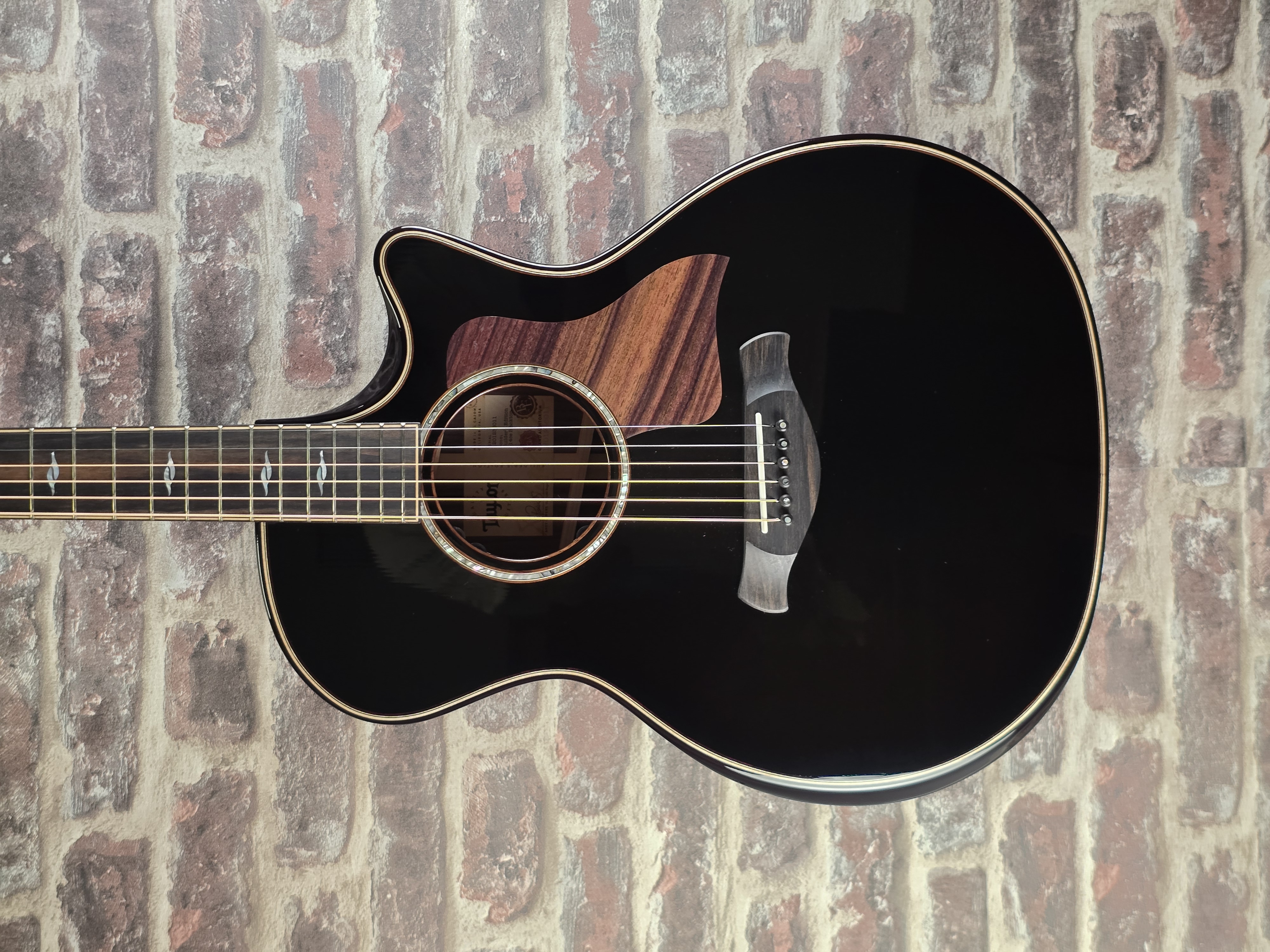 Taylor Builder’s Edition 814ce Blacktop
