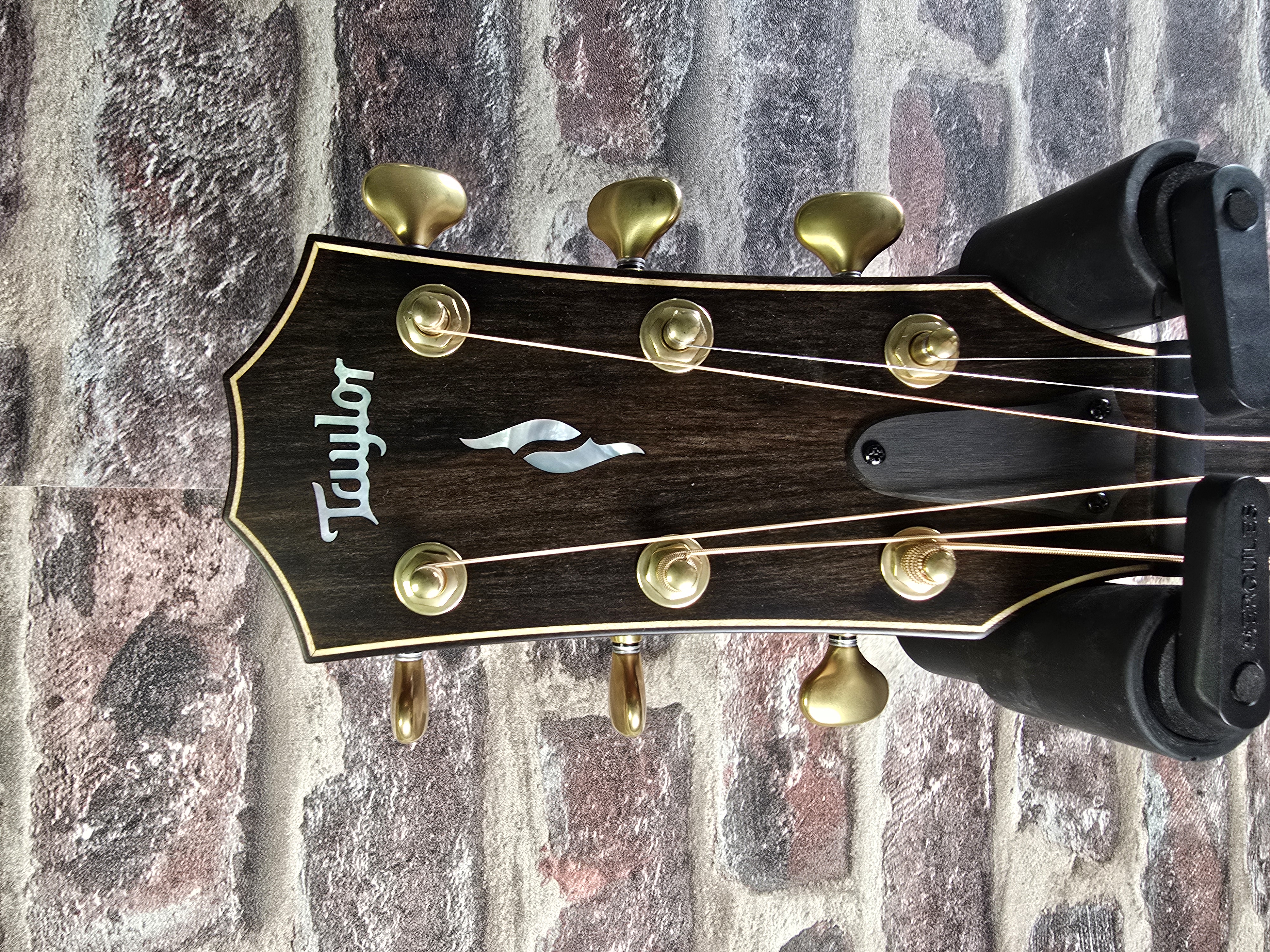 Taylor Builder’s Edition 814ce Blacktop