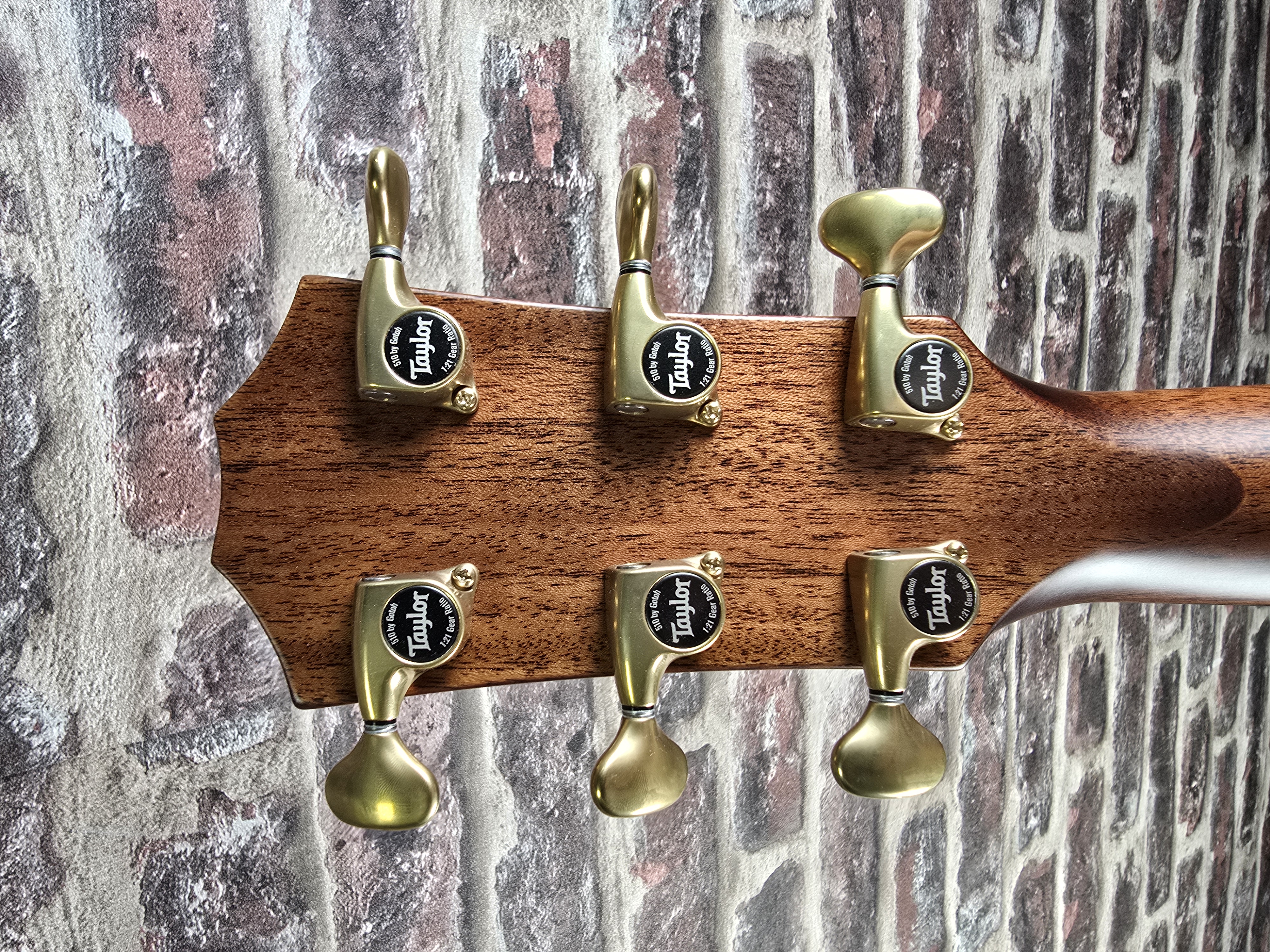 Taylor Builder’s Edition 814ce Blacktop