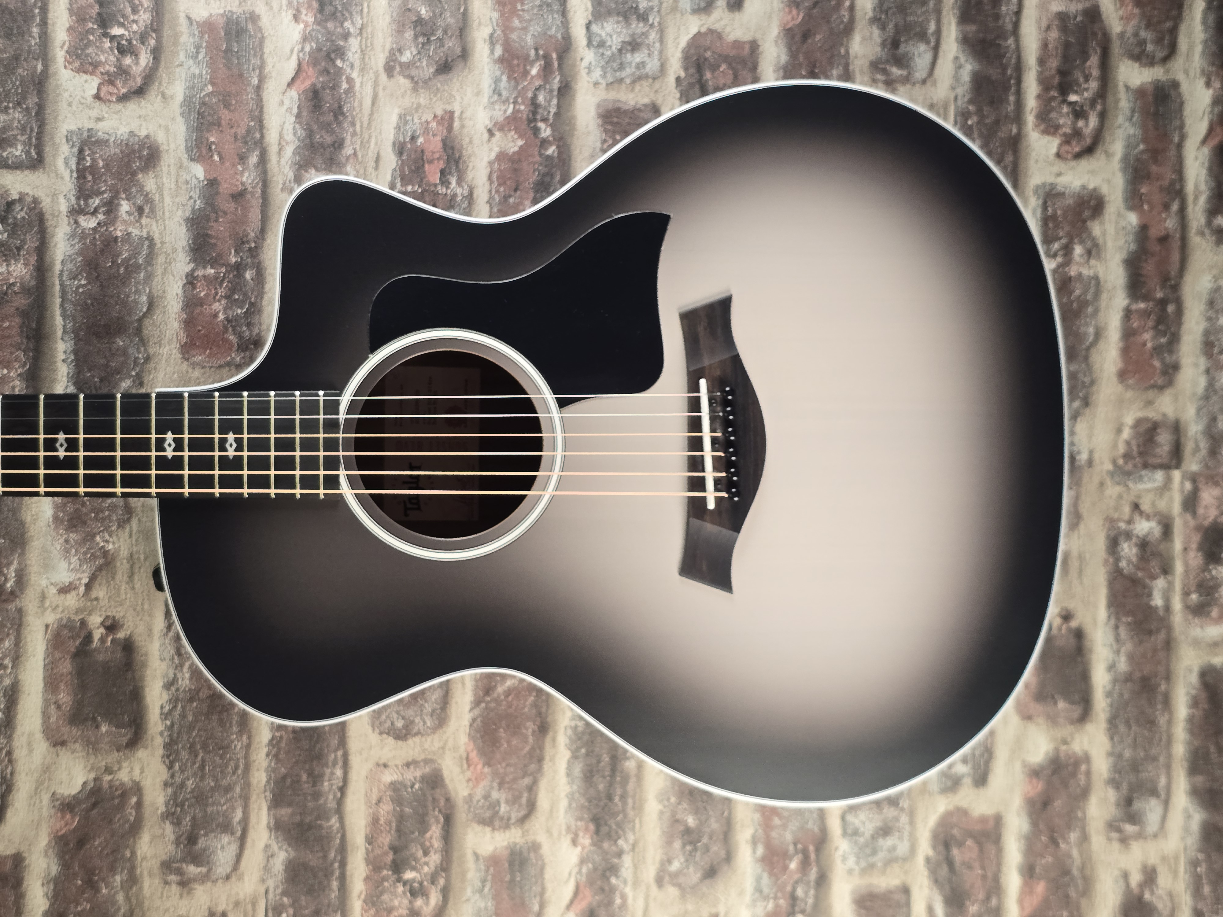 Taylor 214ce Sunset Blvd Grand Auditorium – Finition Eclipse Burst