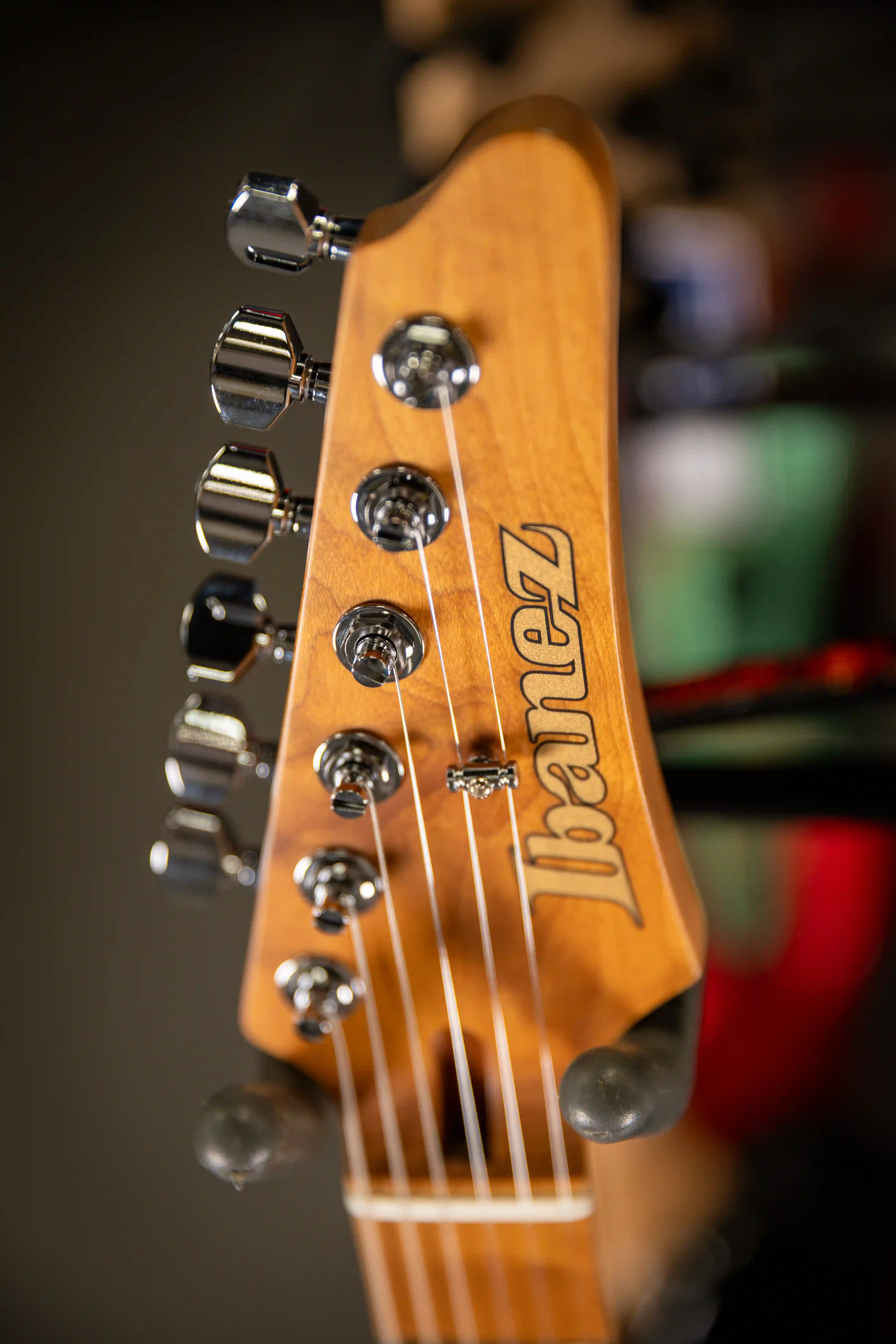 Ibanez AZ2402‑ROM Roadster Orange Metallic
