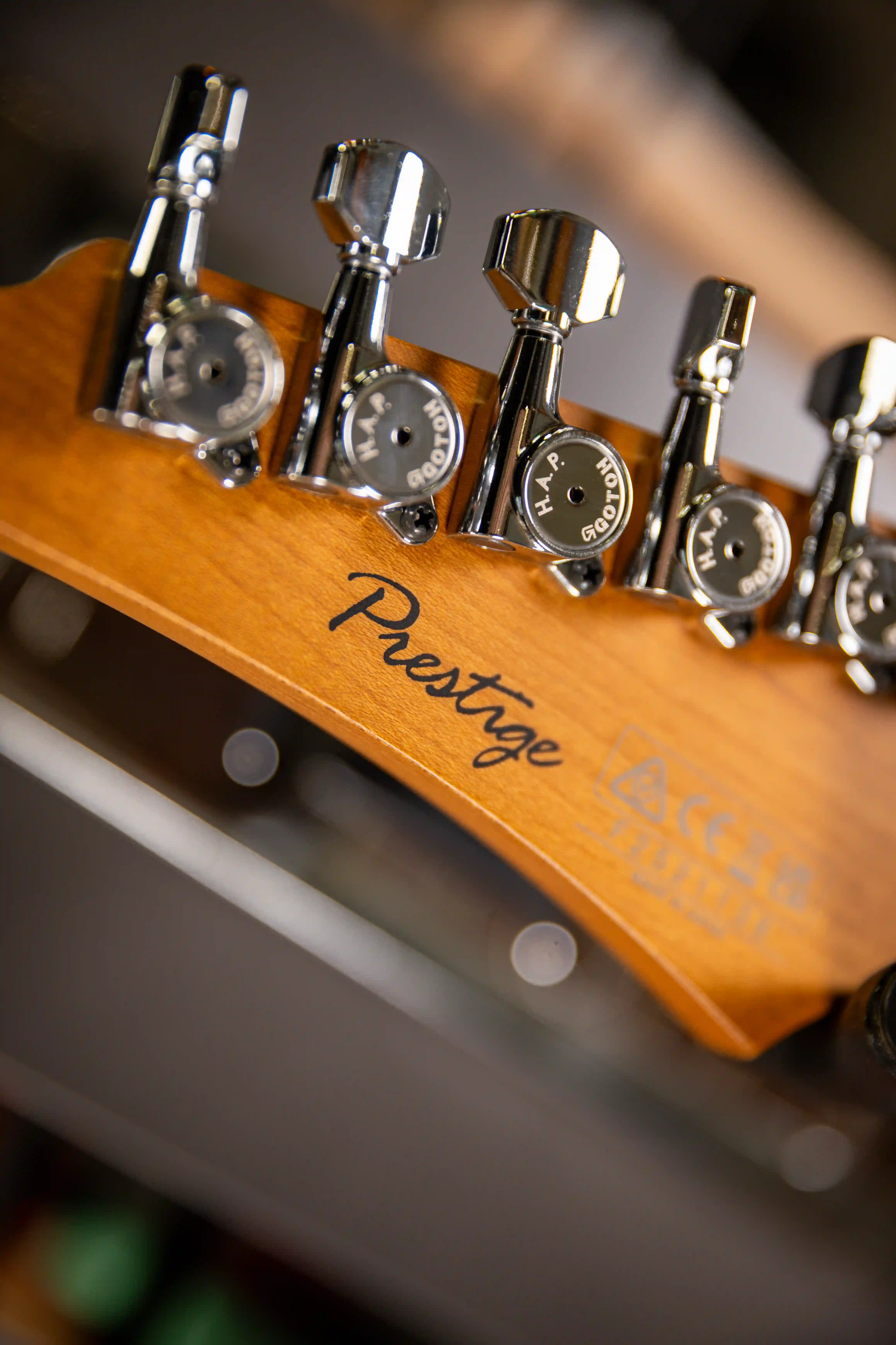 Ibanez AZ2402‑ROM Roadster Orange Metallic