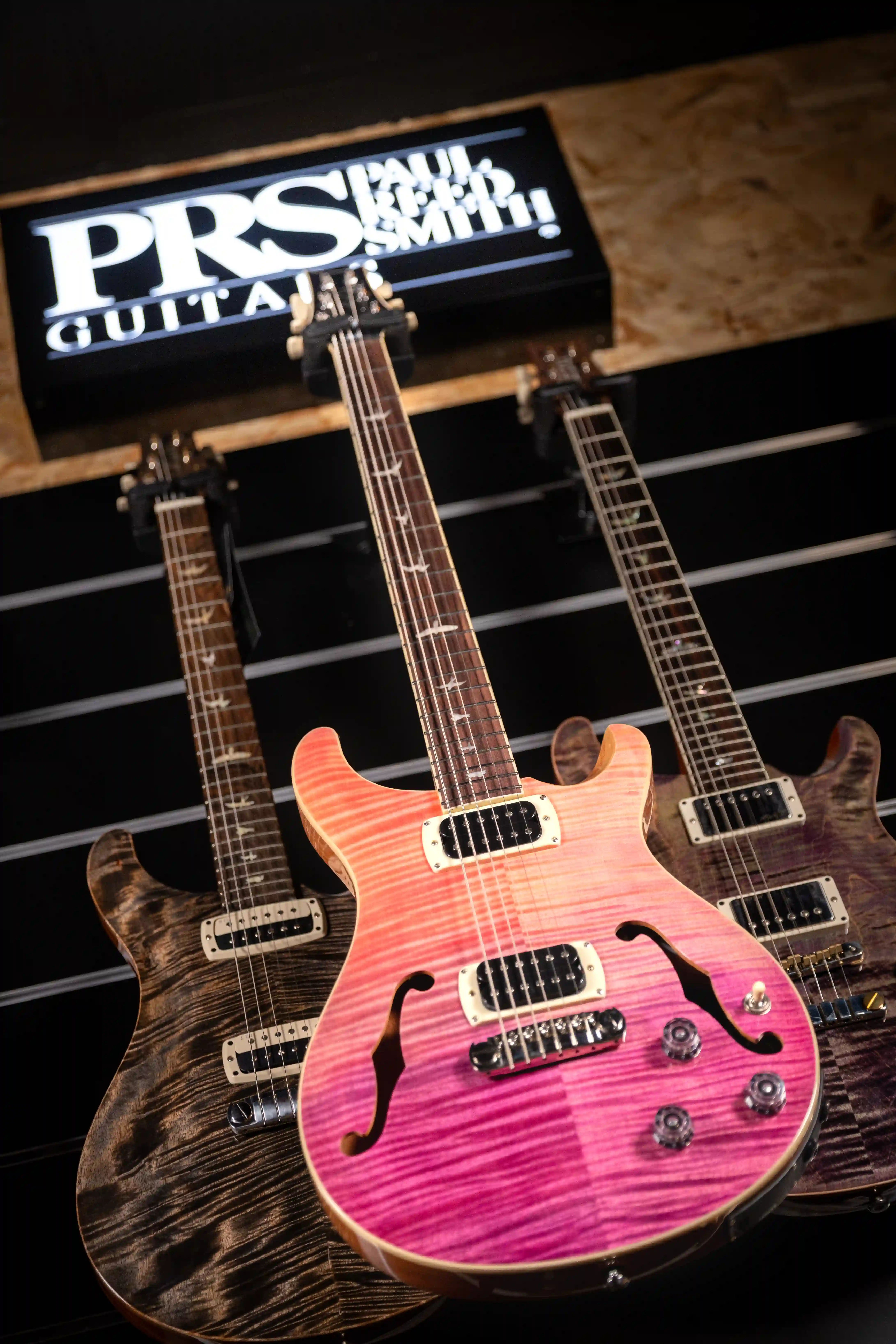 PRS SE Ed Sheeran Pink Ombre Piezzo Baritone Hollowbody