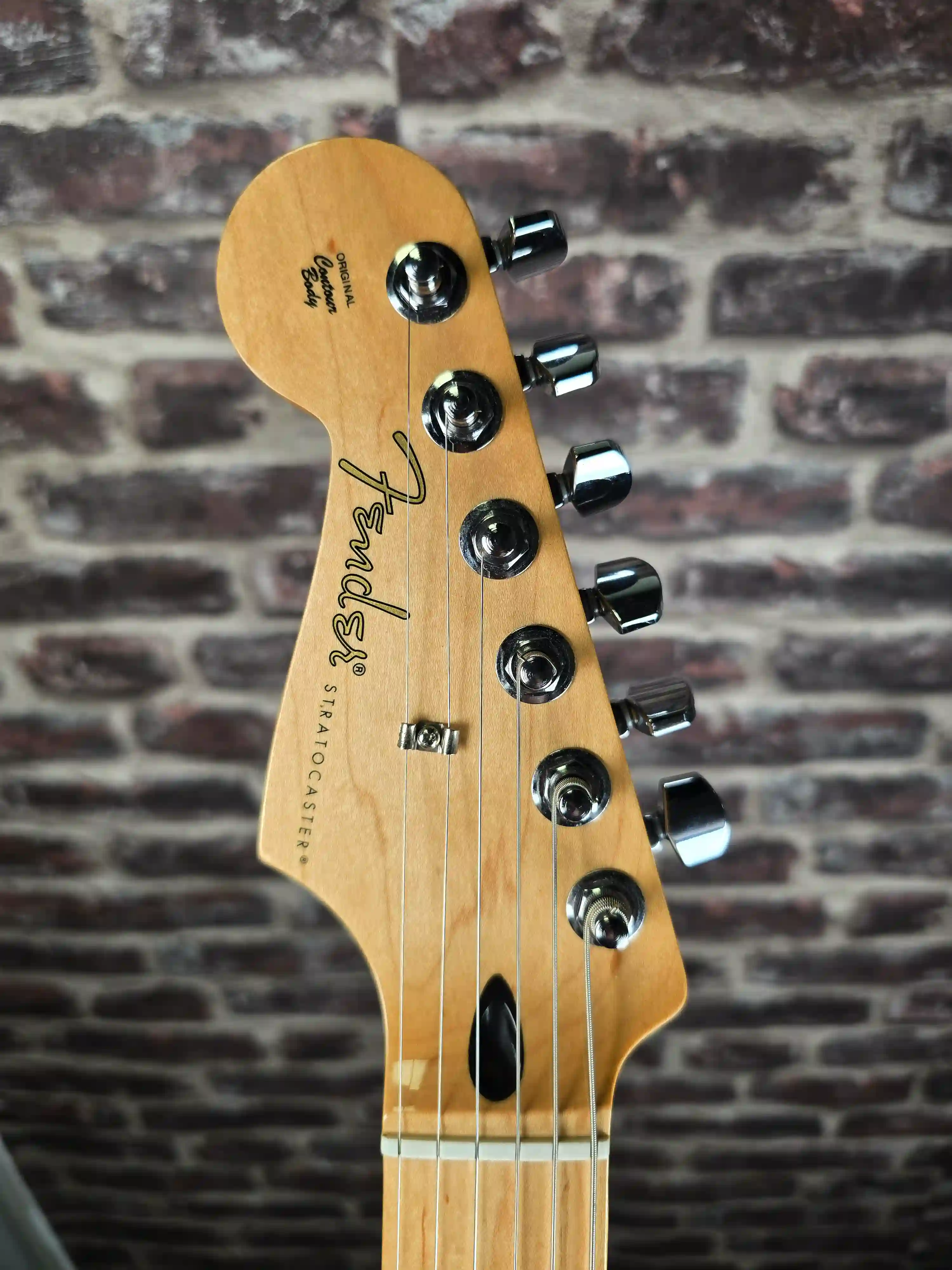 Fender Player Stratocaster Gaucher Manche Érable 3‑Color Sunburst OCCASION