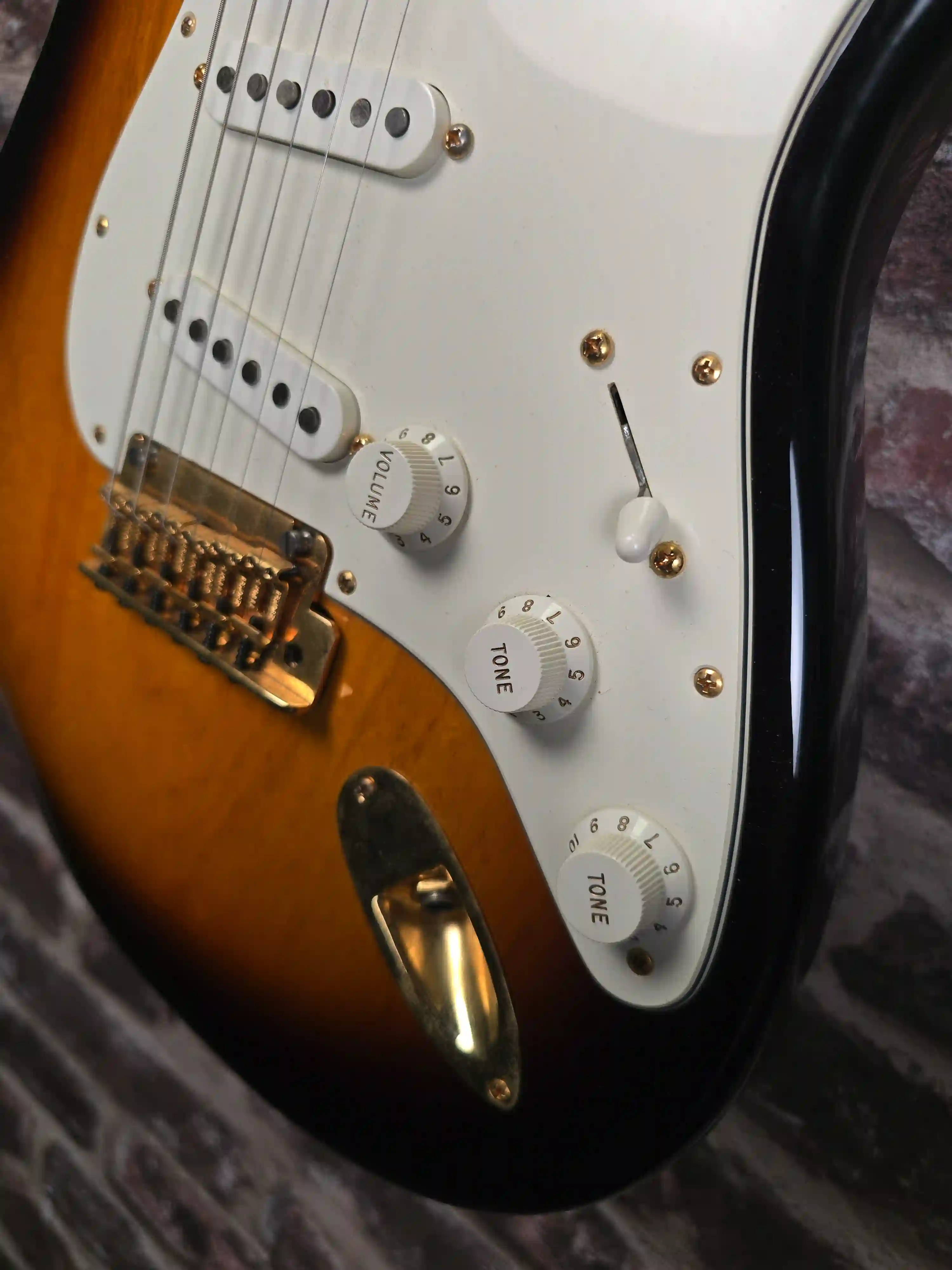 Fender 60th Anniversary Commemorative Stratocaste (2014) OCCASION