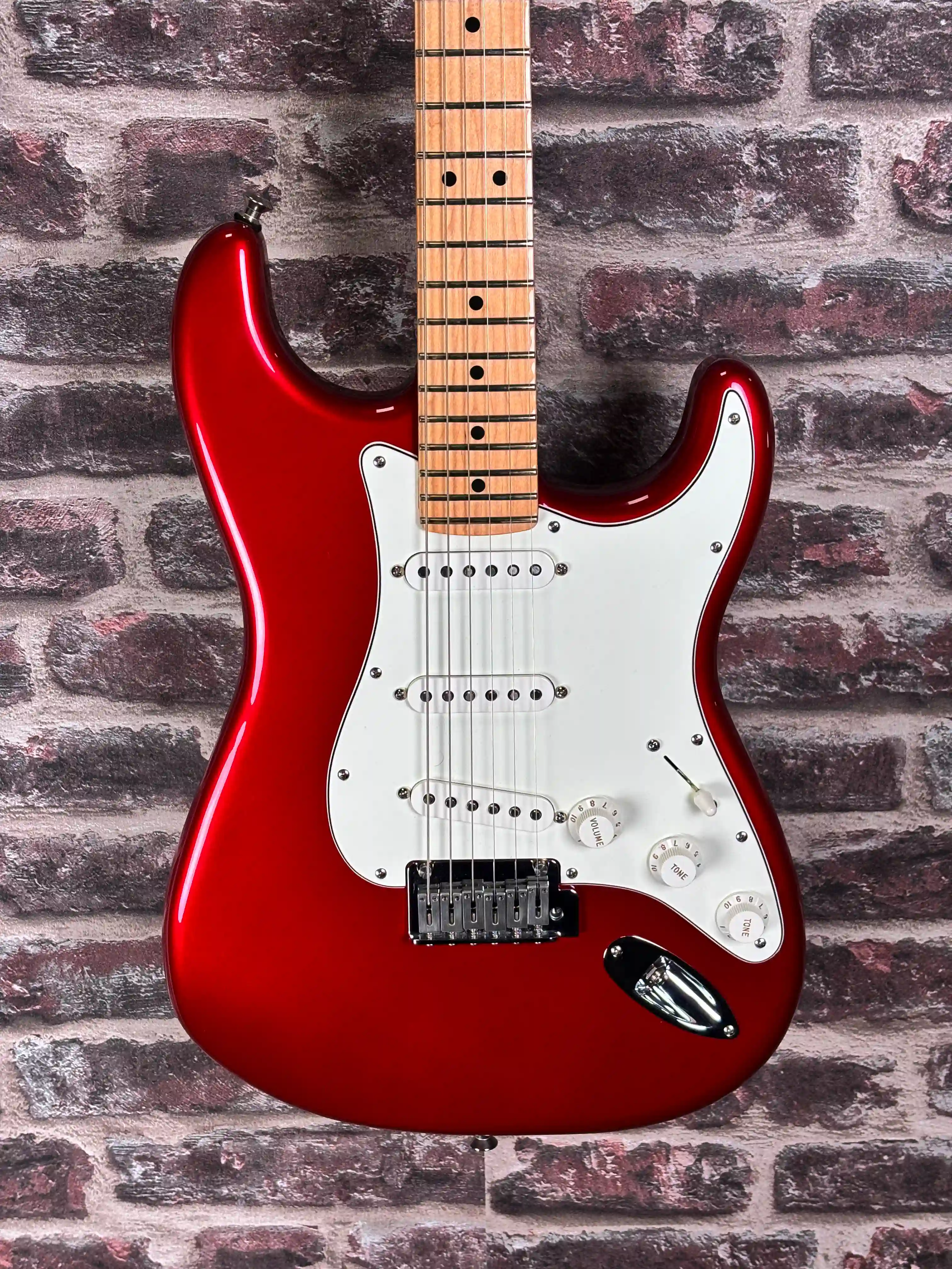 Fender Player Stratocaster Candy Apple Red Stock B