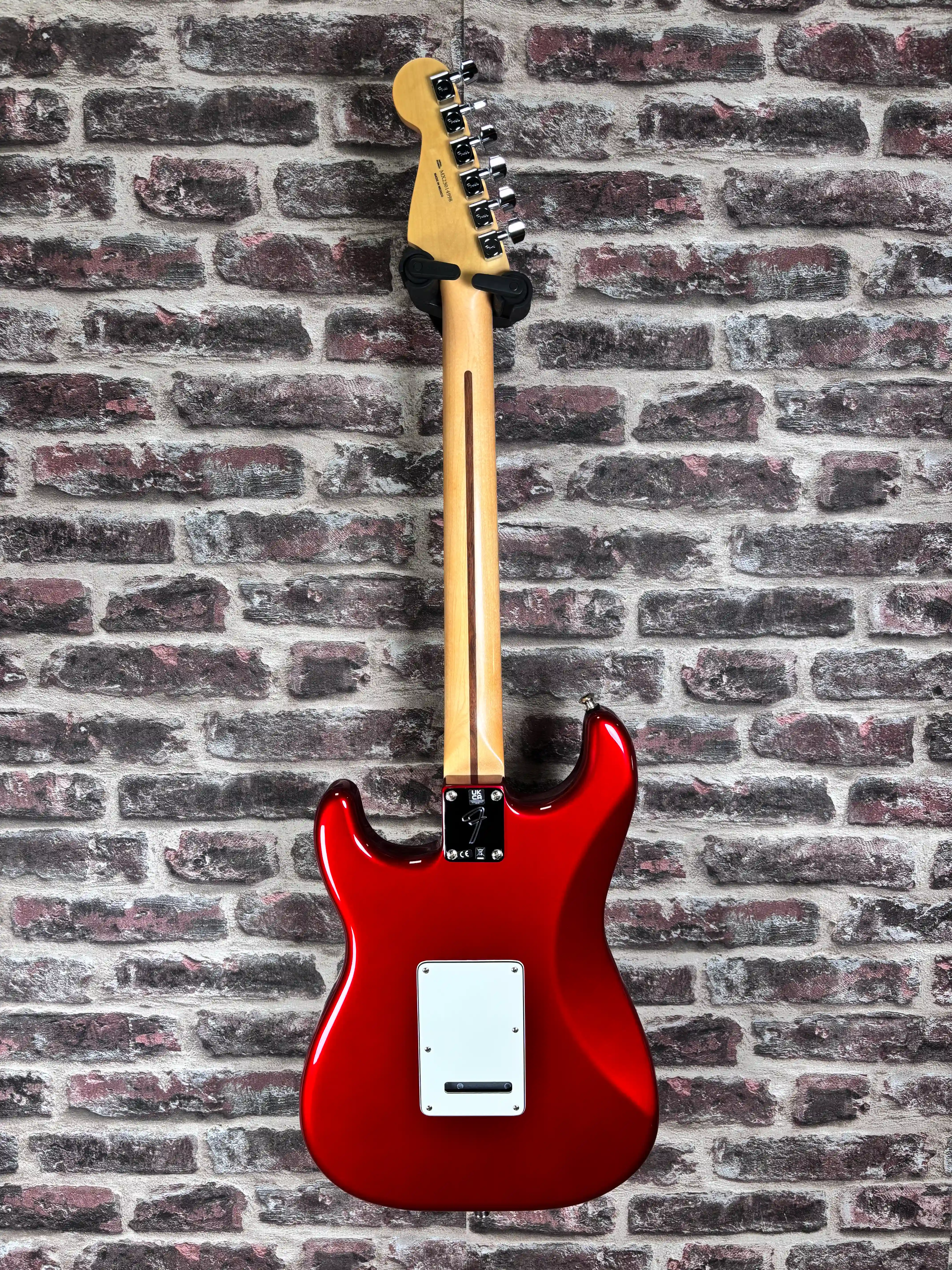 Fender Player Stratocaster Candy Apple Red Stock B