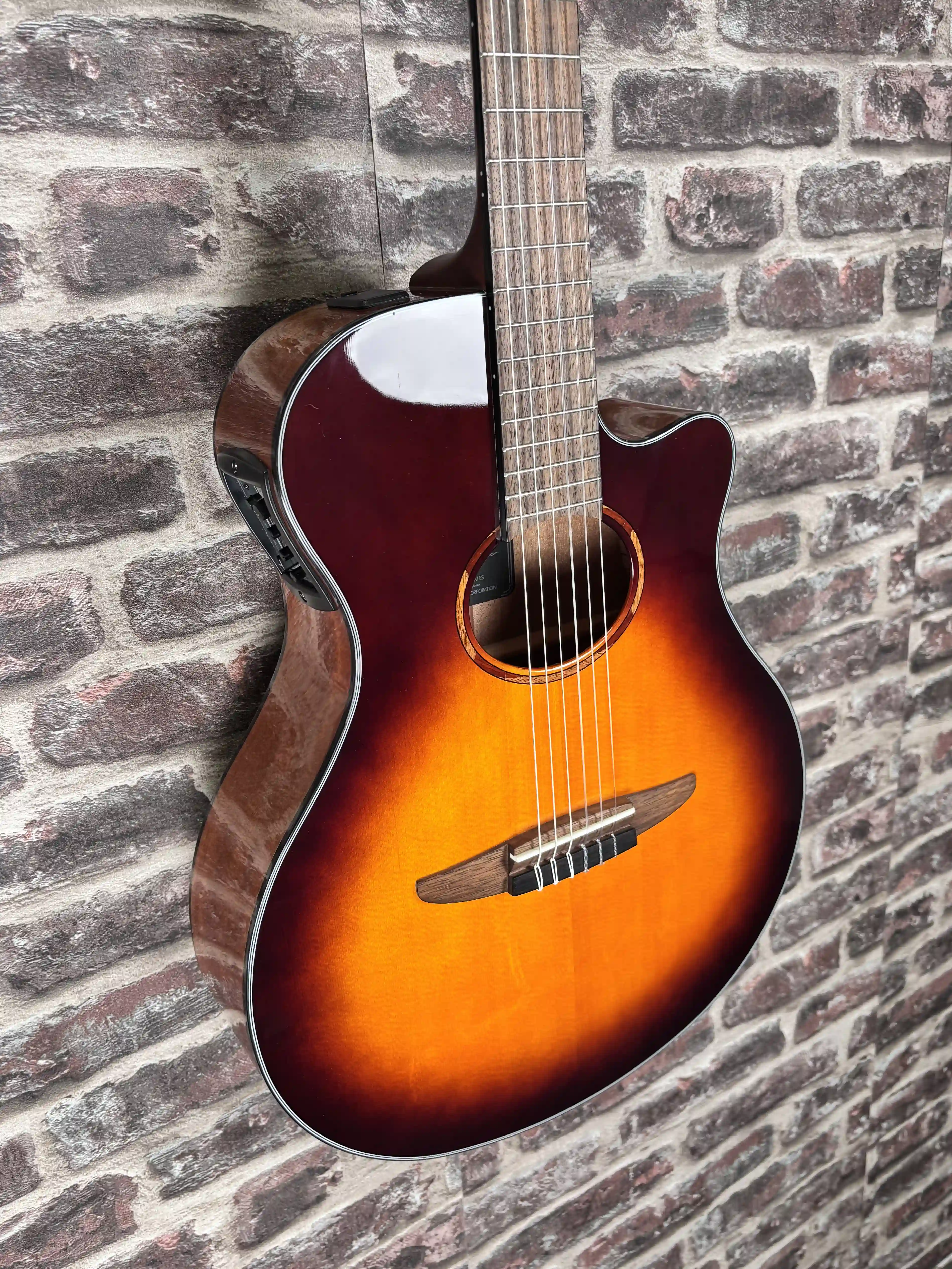 Yamaha NTX1 Brown Sunburst OCCASION