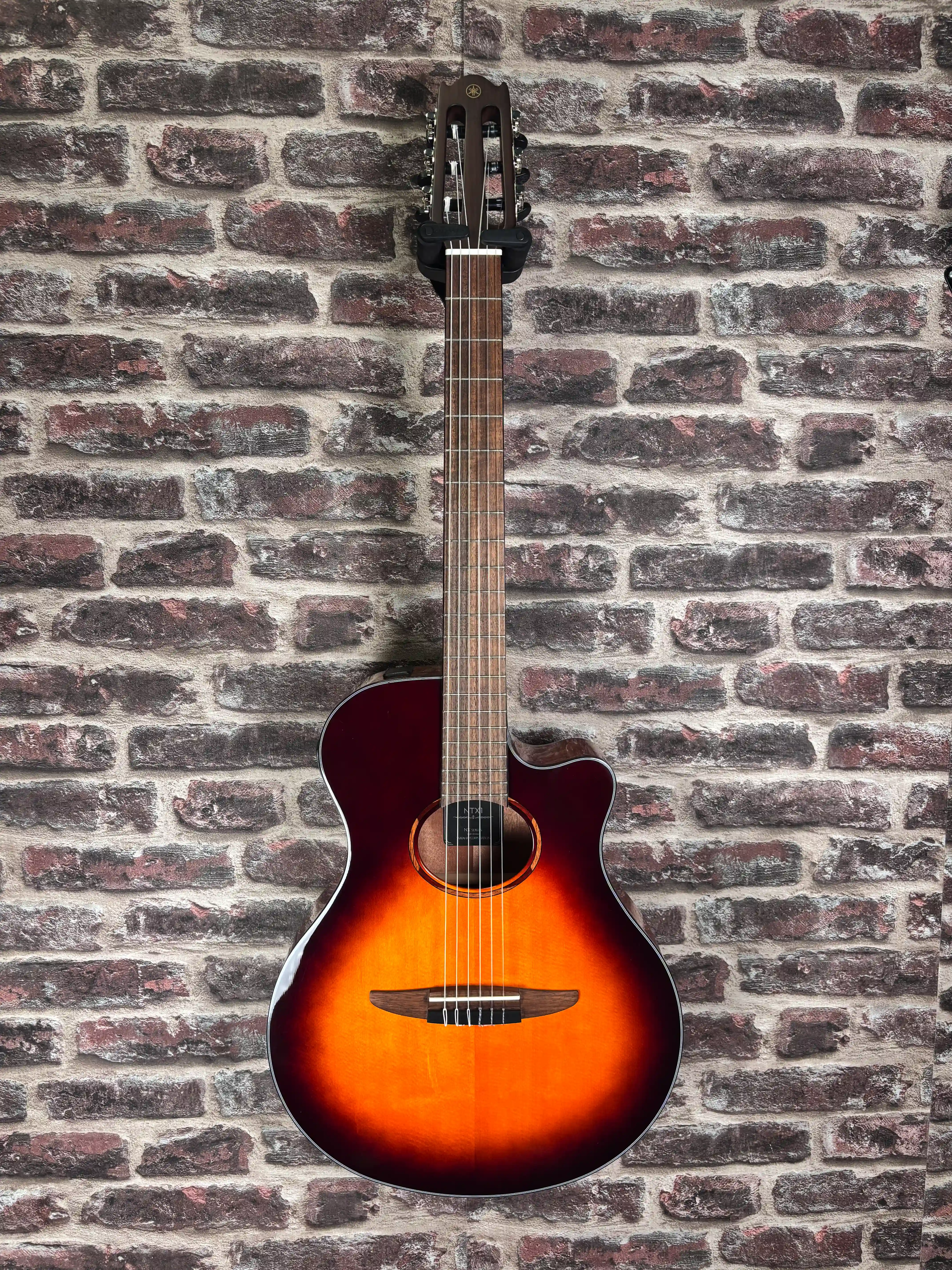 Yamaha NTX1 Brown Sunburst OCCASION