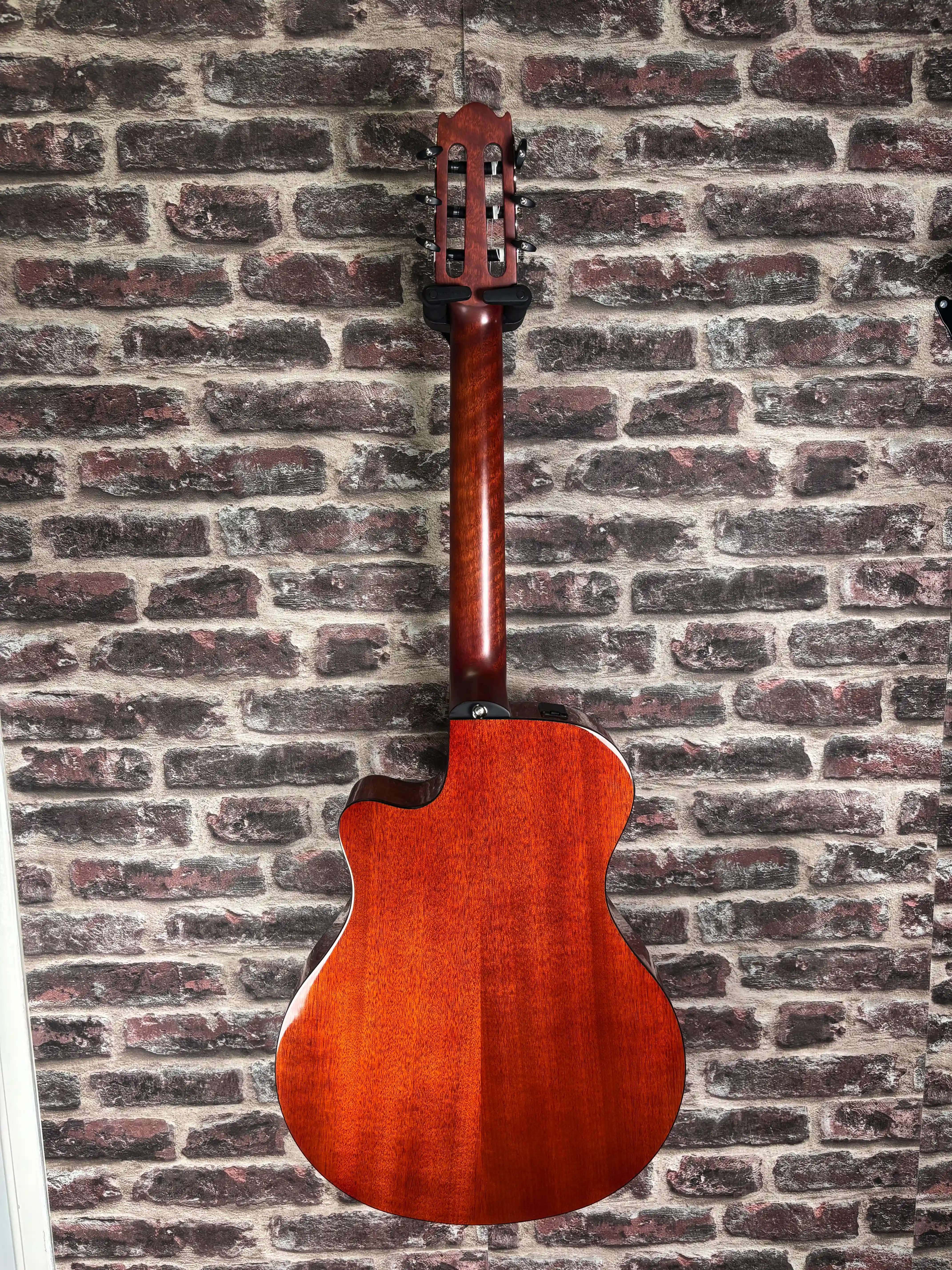 Yamaha NTX1 Brown Sunburst OCCASION