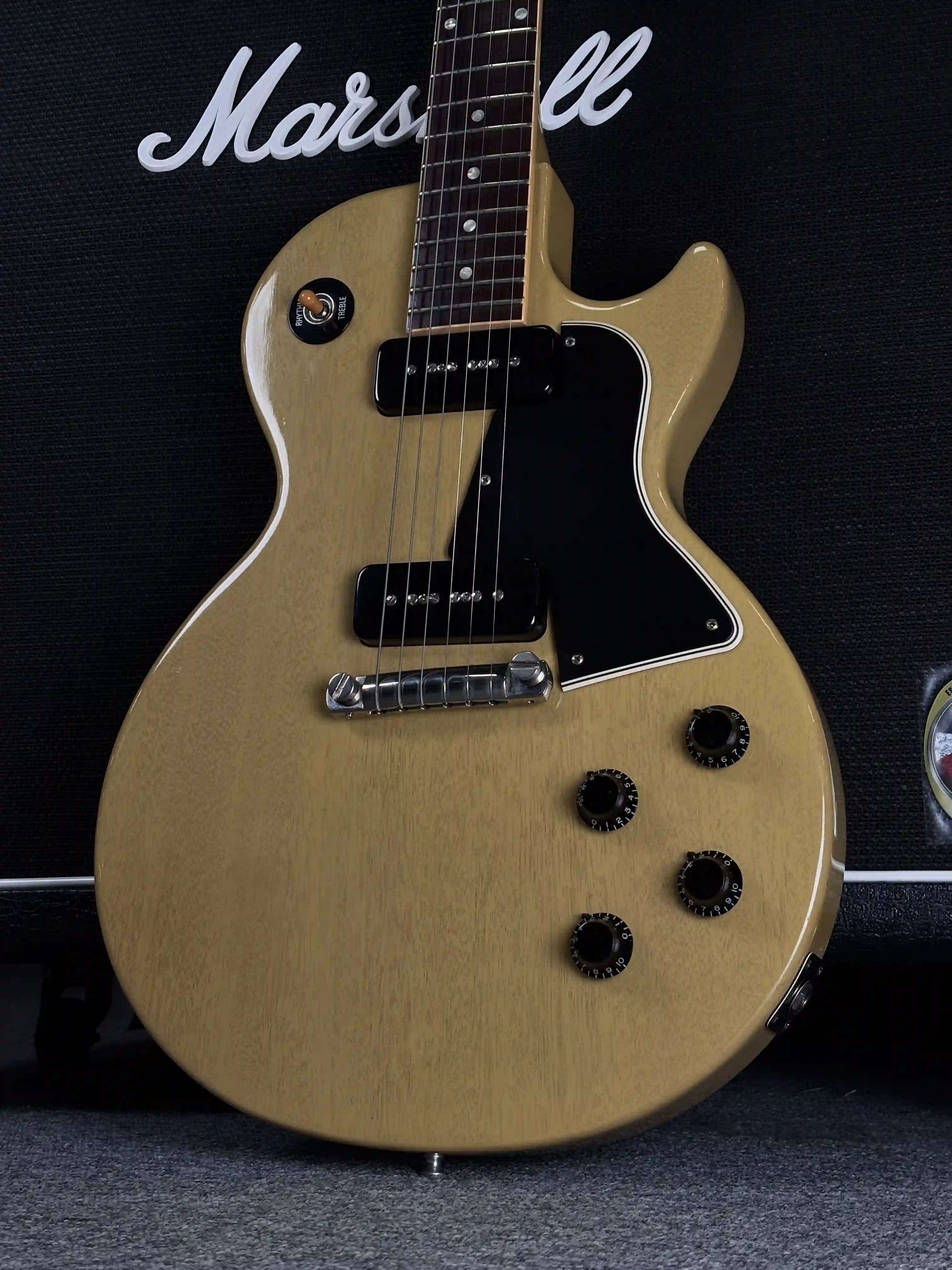 Gibson CS 1957 Les Paul Special Ultra Light aged TV Yellow OCCASION