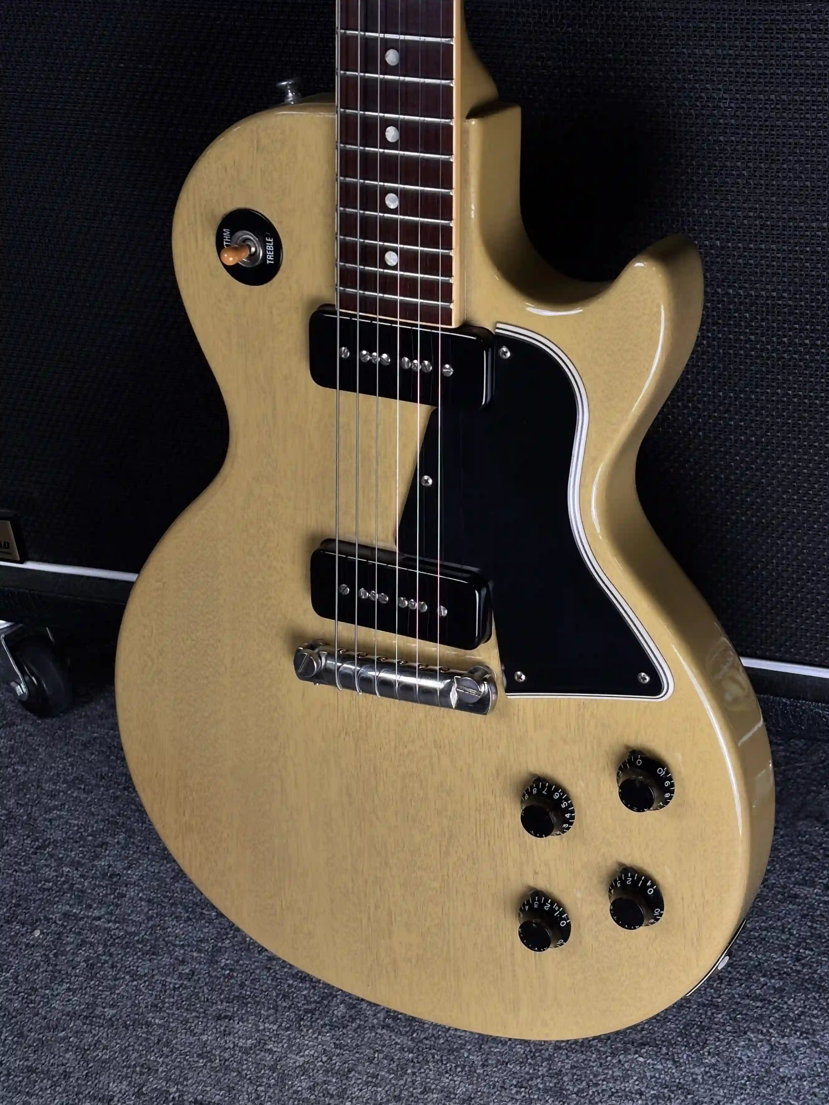 Gibson CS 1957 Les Paul Special Ultra Light aged TV Yellow OCCASION