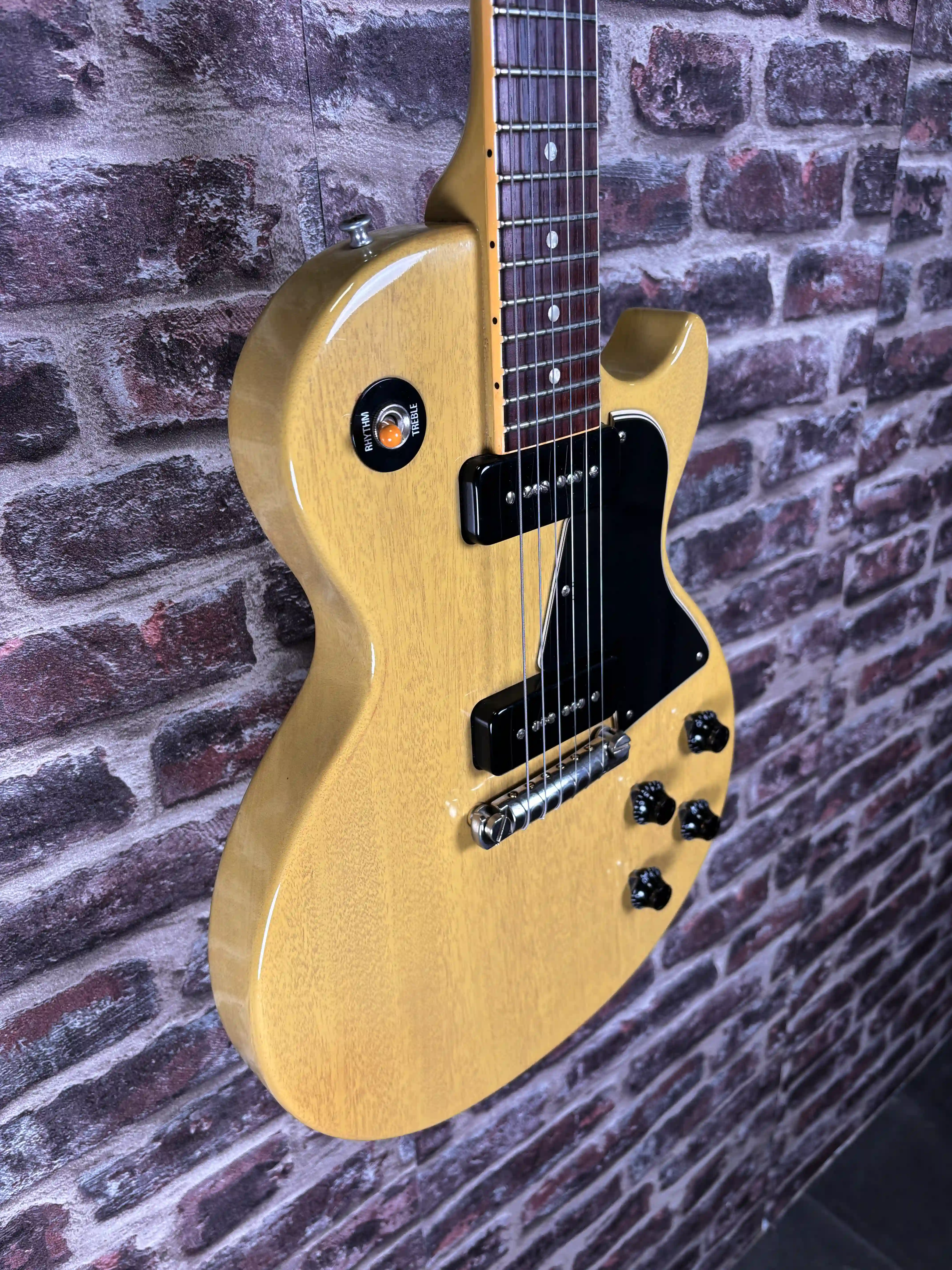 Gibson CS 1957 Les Paul Special Ultra Light aged TV Yellow OCCASION