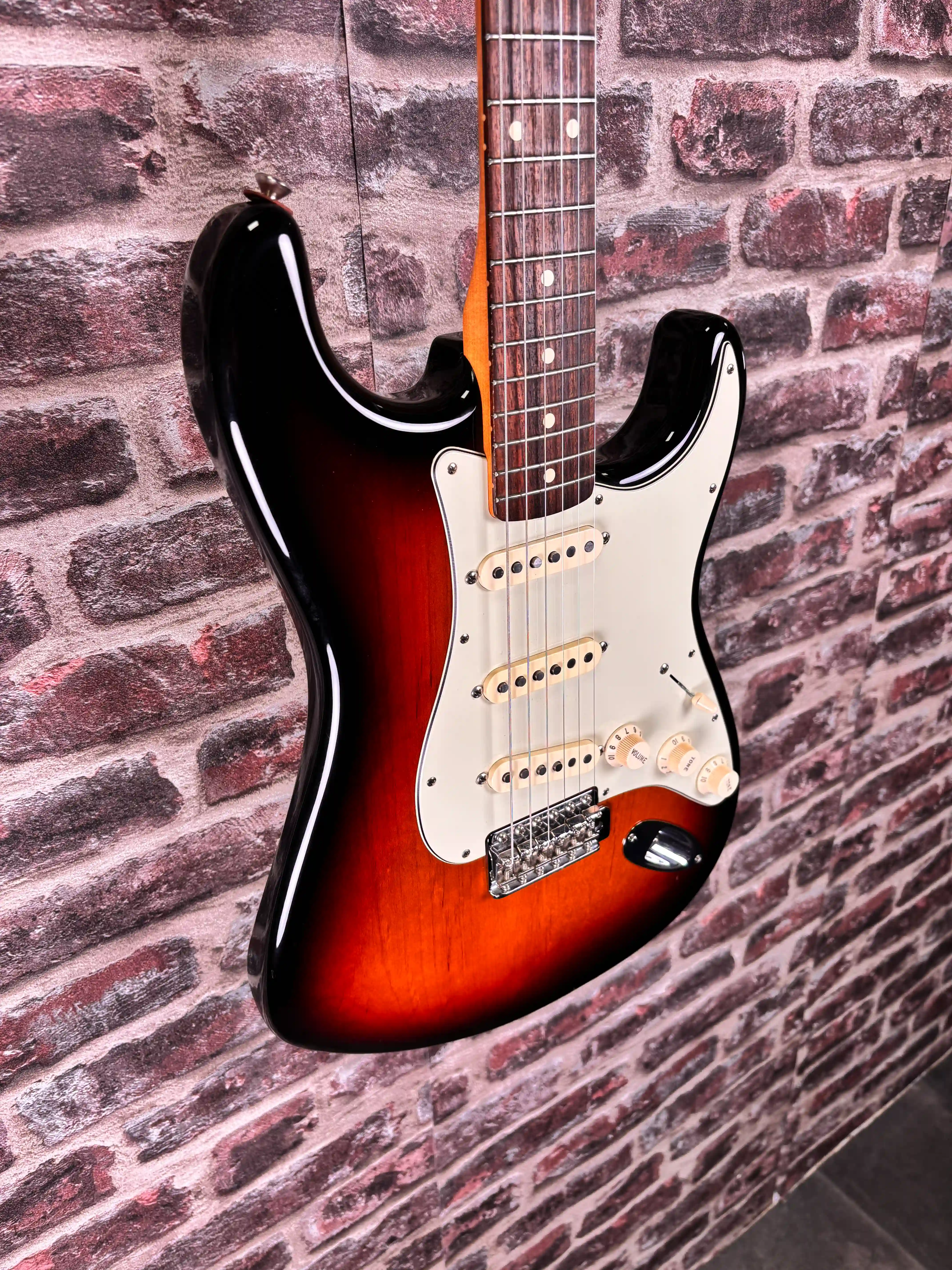 Fender Stratocaster 60'S RW 3TS OCCASION