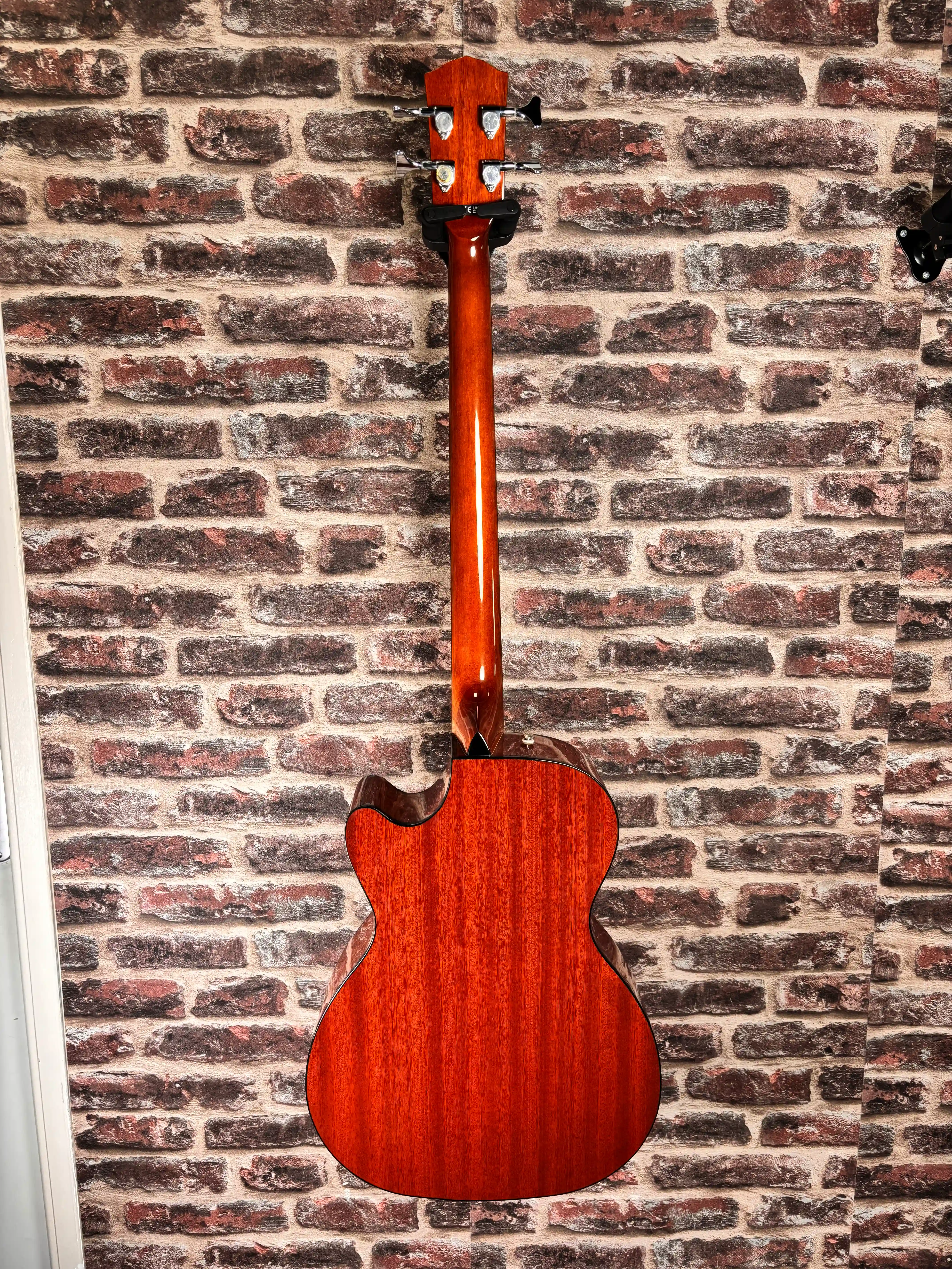 Fender CB 60SCE NAT WN OCCASION