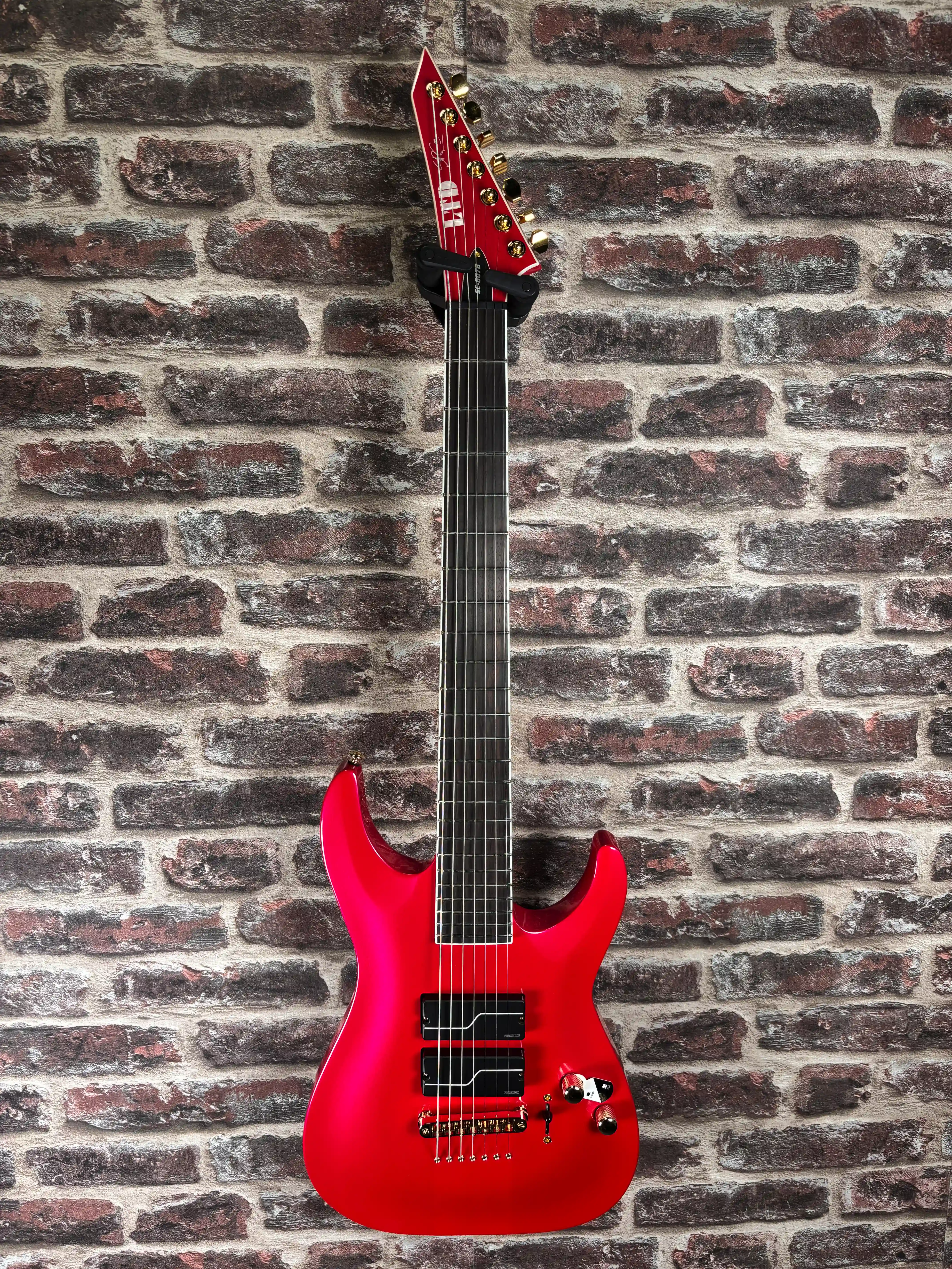 LTD Stephen Carpenter SC‑607 Baritone Magenta