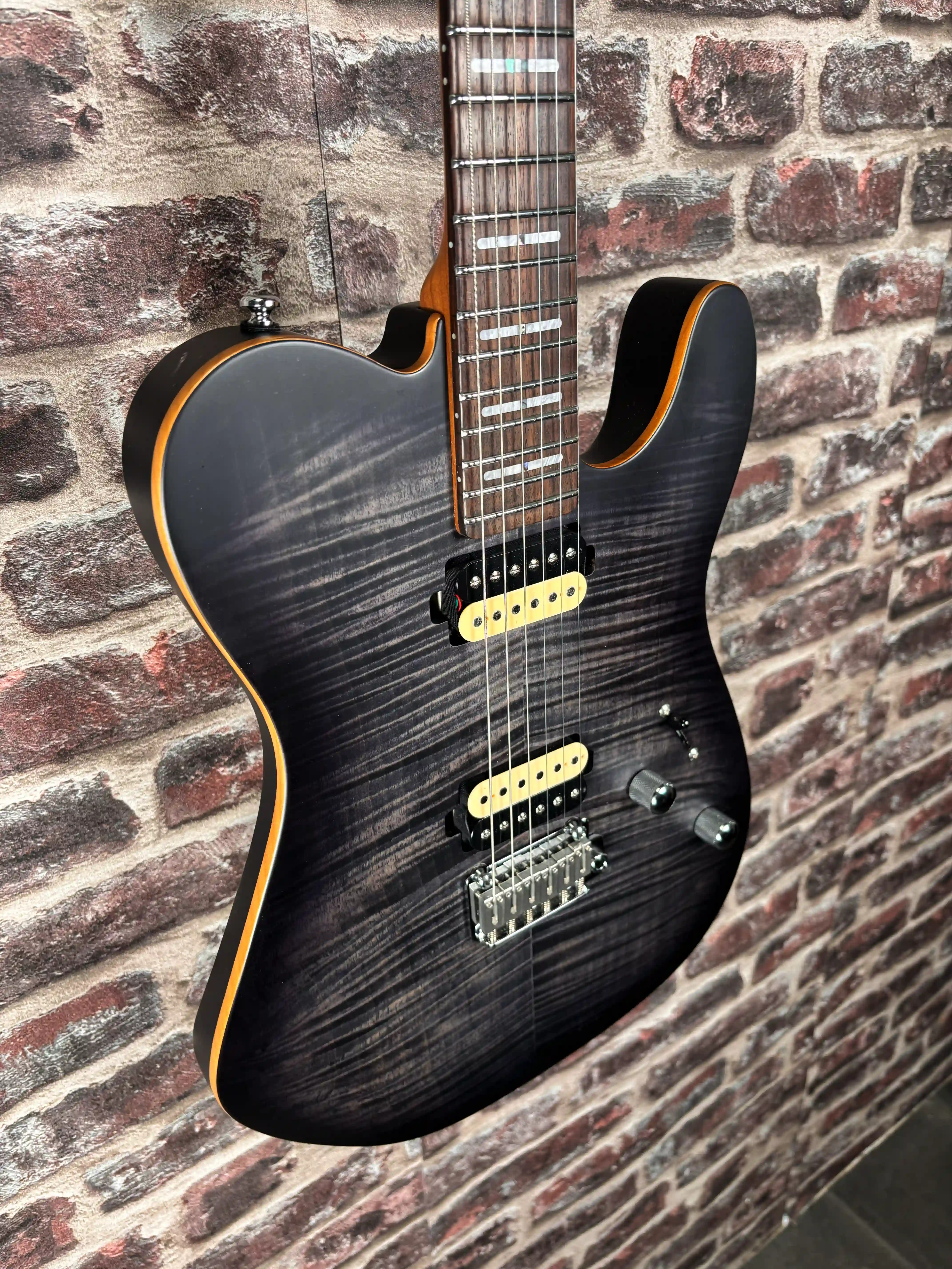 Sire Larry Carlton T7 FM Trans Black OCCASION