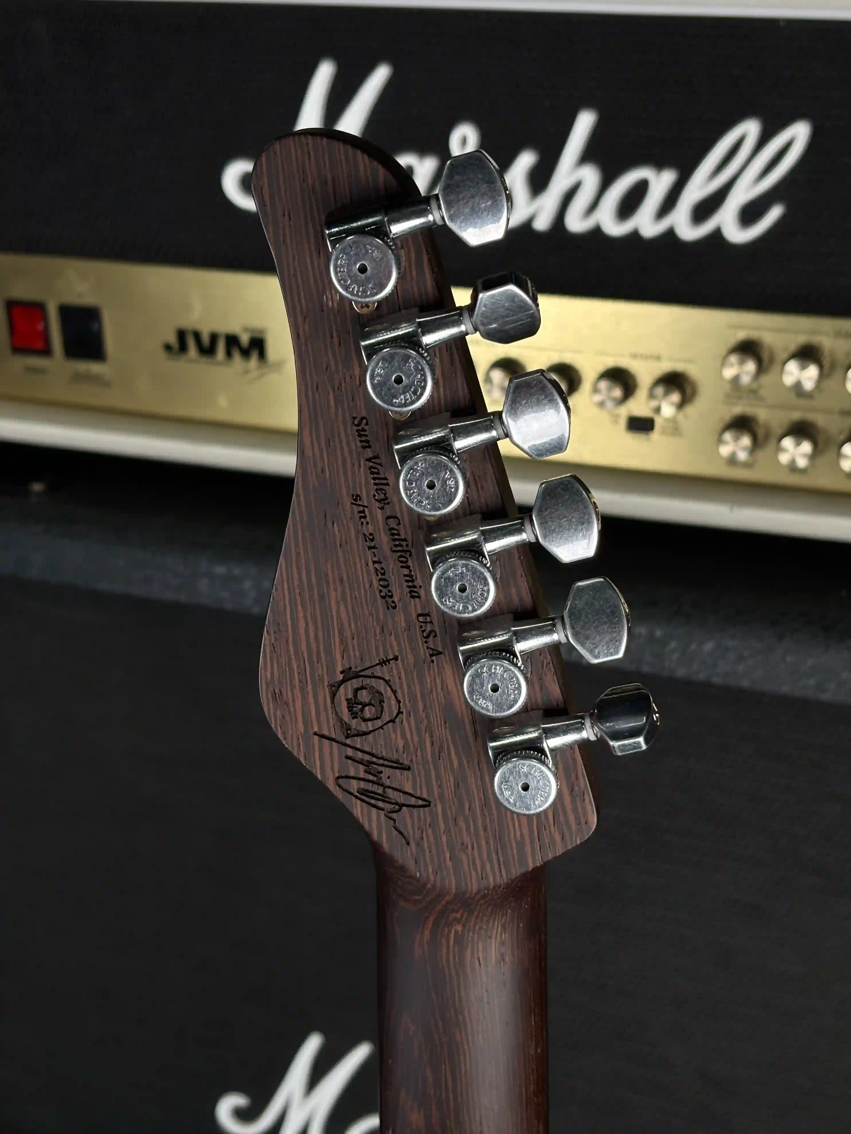 Schecter USA Custom Shop Nick Johnston PT Wembley Atomic Sapphire Aged Nitro OCCASION