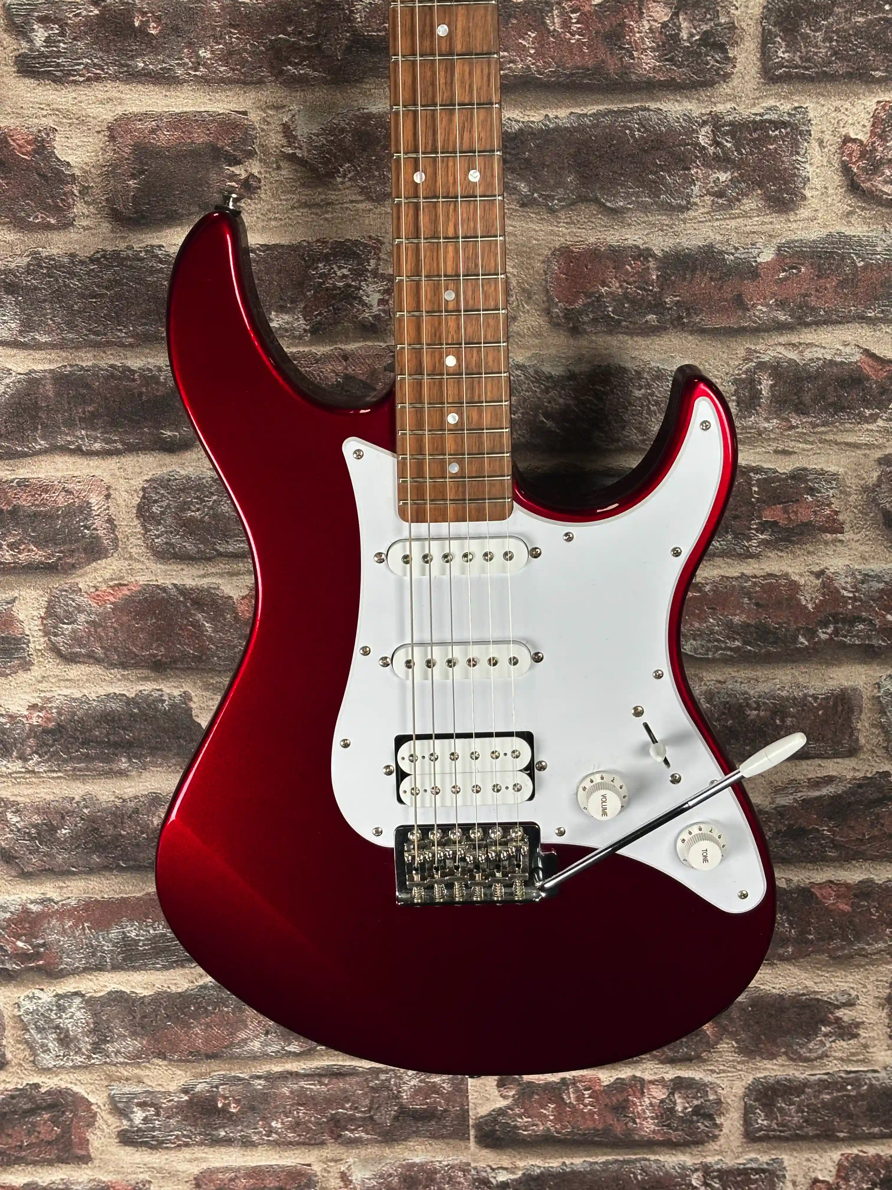 Yamaha Pacifica 112V Red Metallic OCCASION