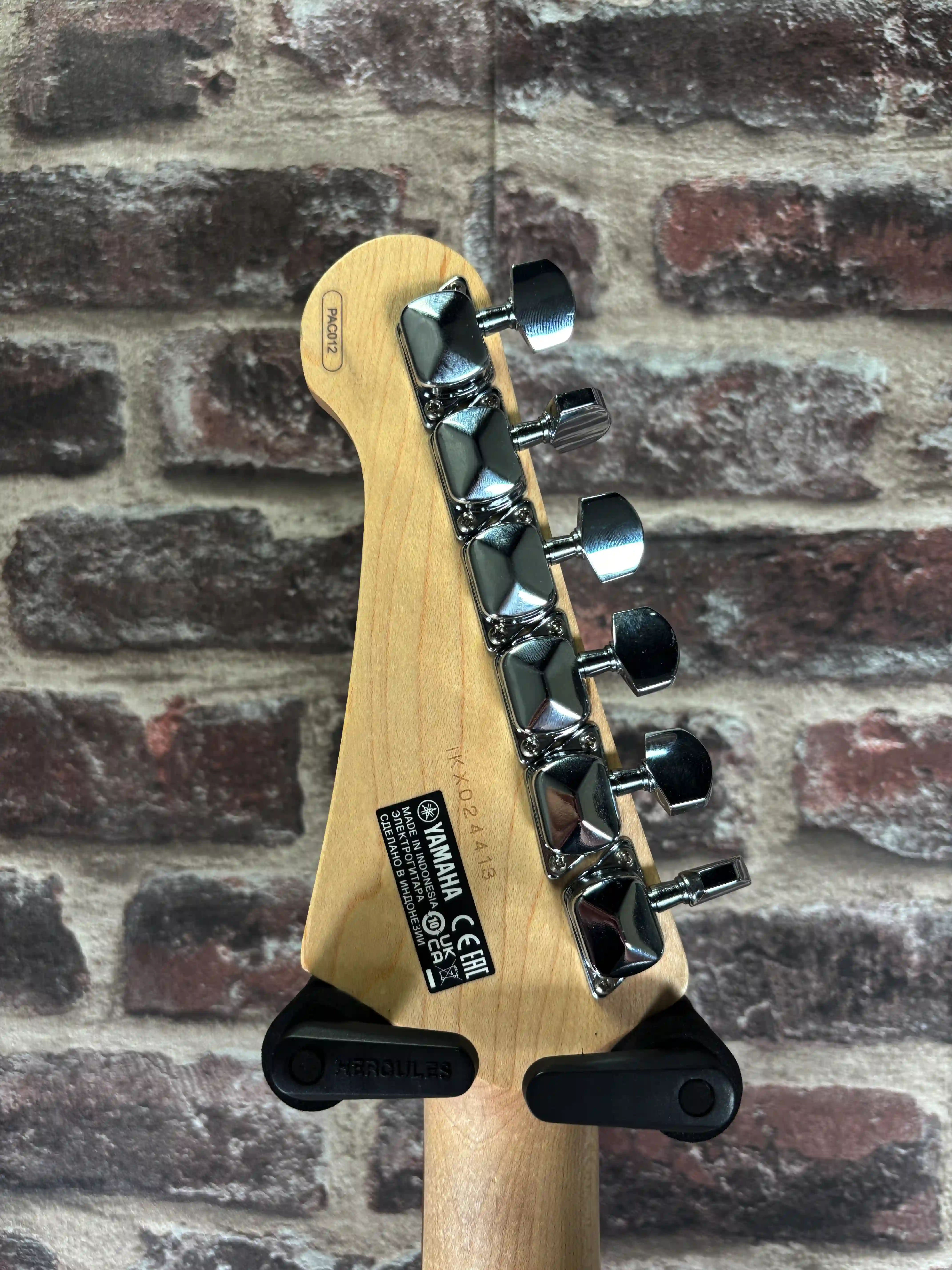 Yamaha Pacifica 112V Red Metallic OCCASION