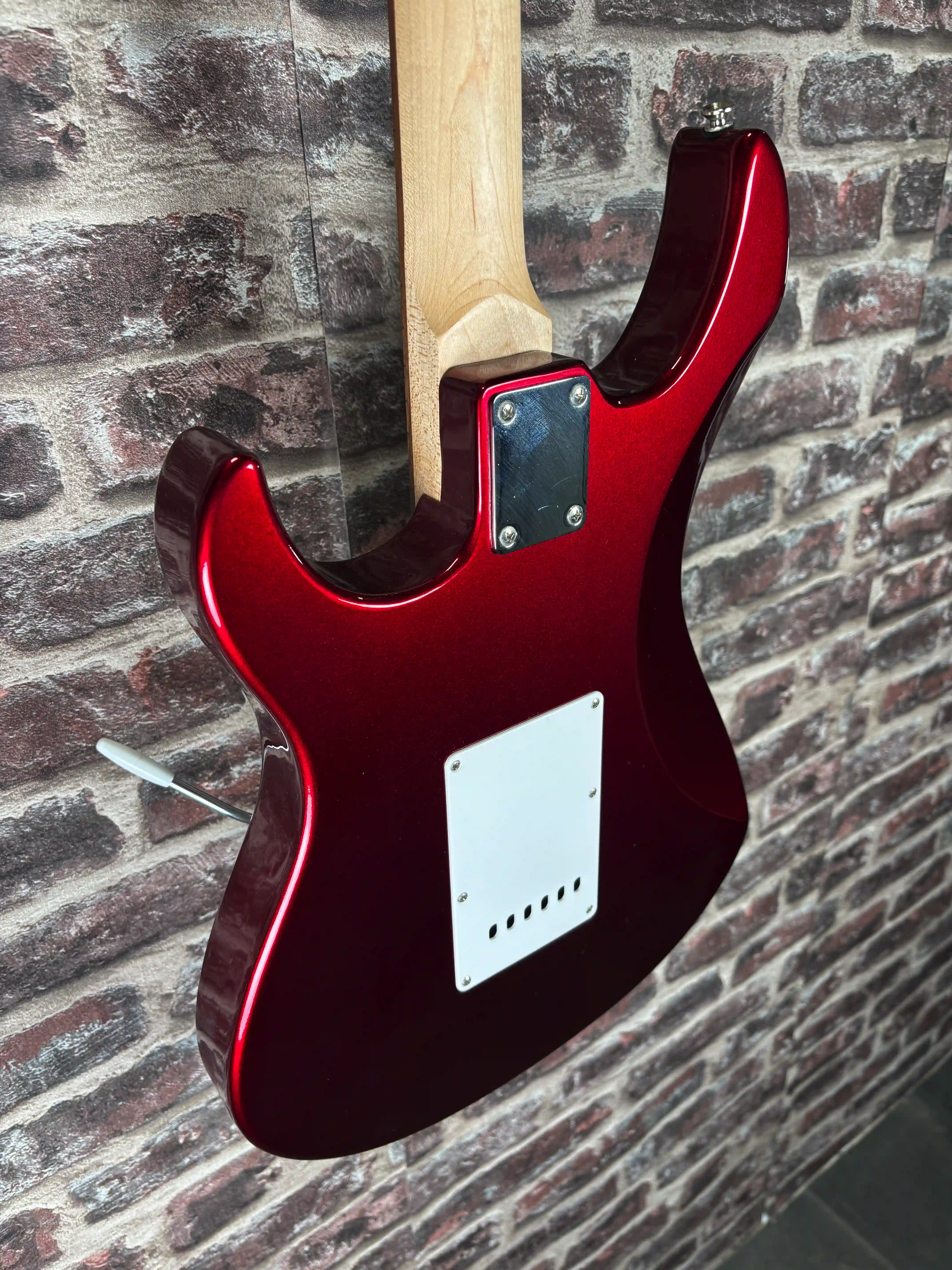 Yamaha Pacifica 112V Red Metallic OCCASION