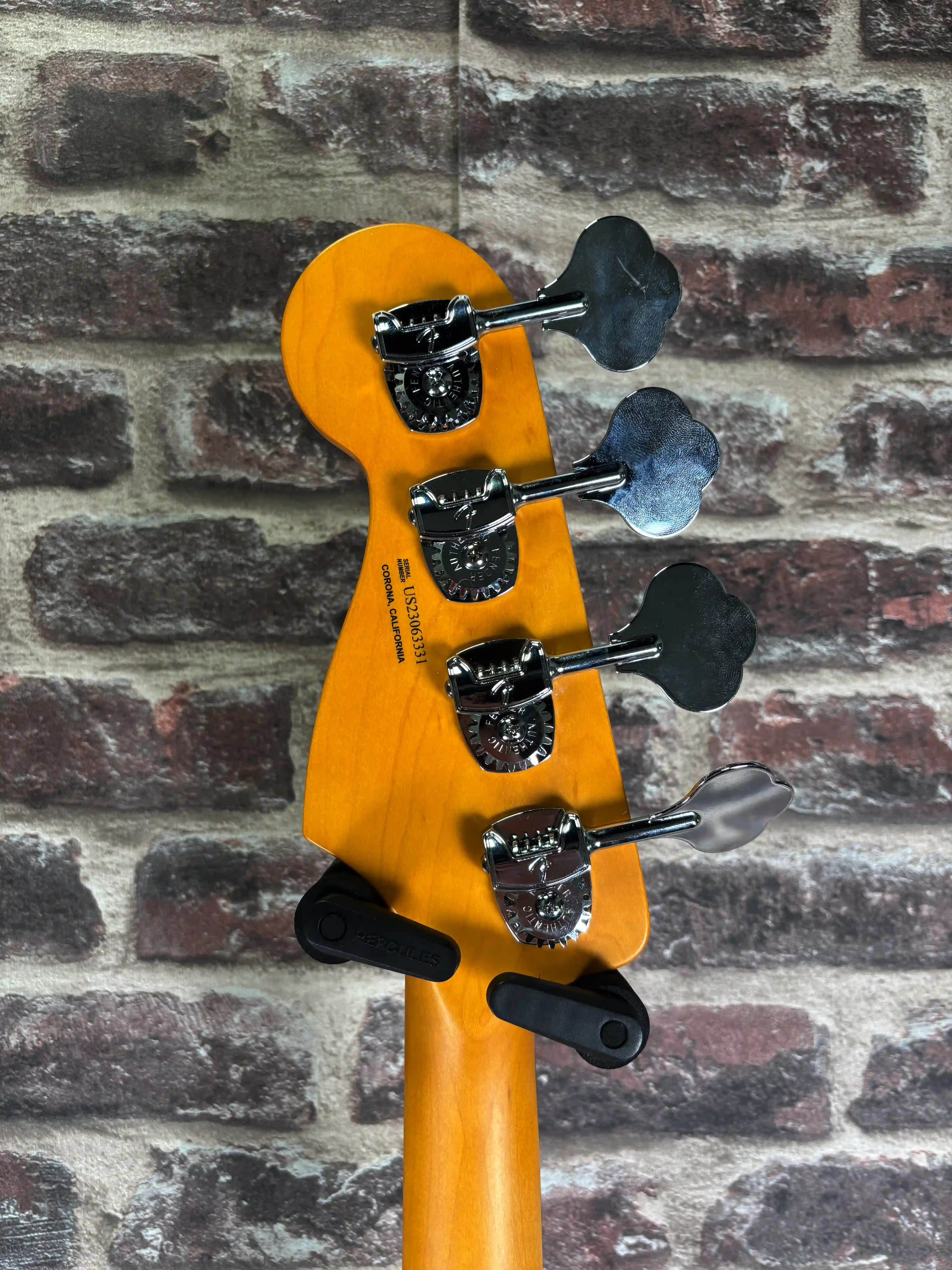 Fender American Ultra Jazz Bass Cobra Blue OCCASION