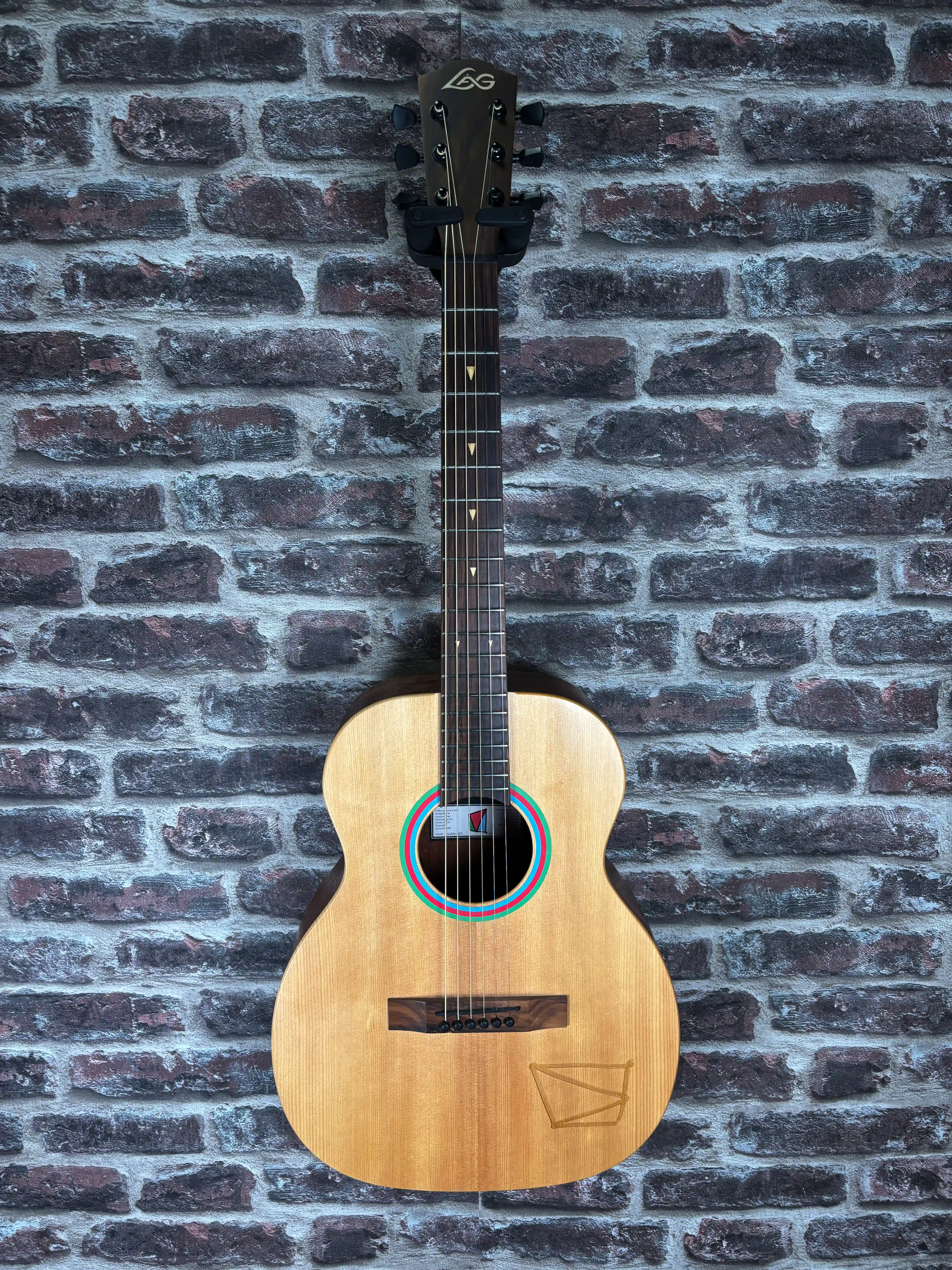 LÂG VIAN-001 Travel Signature Vianney OCCASION