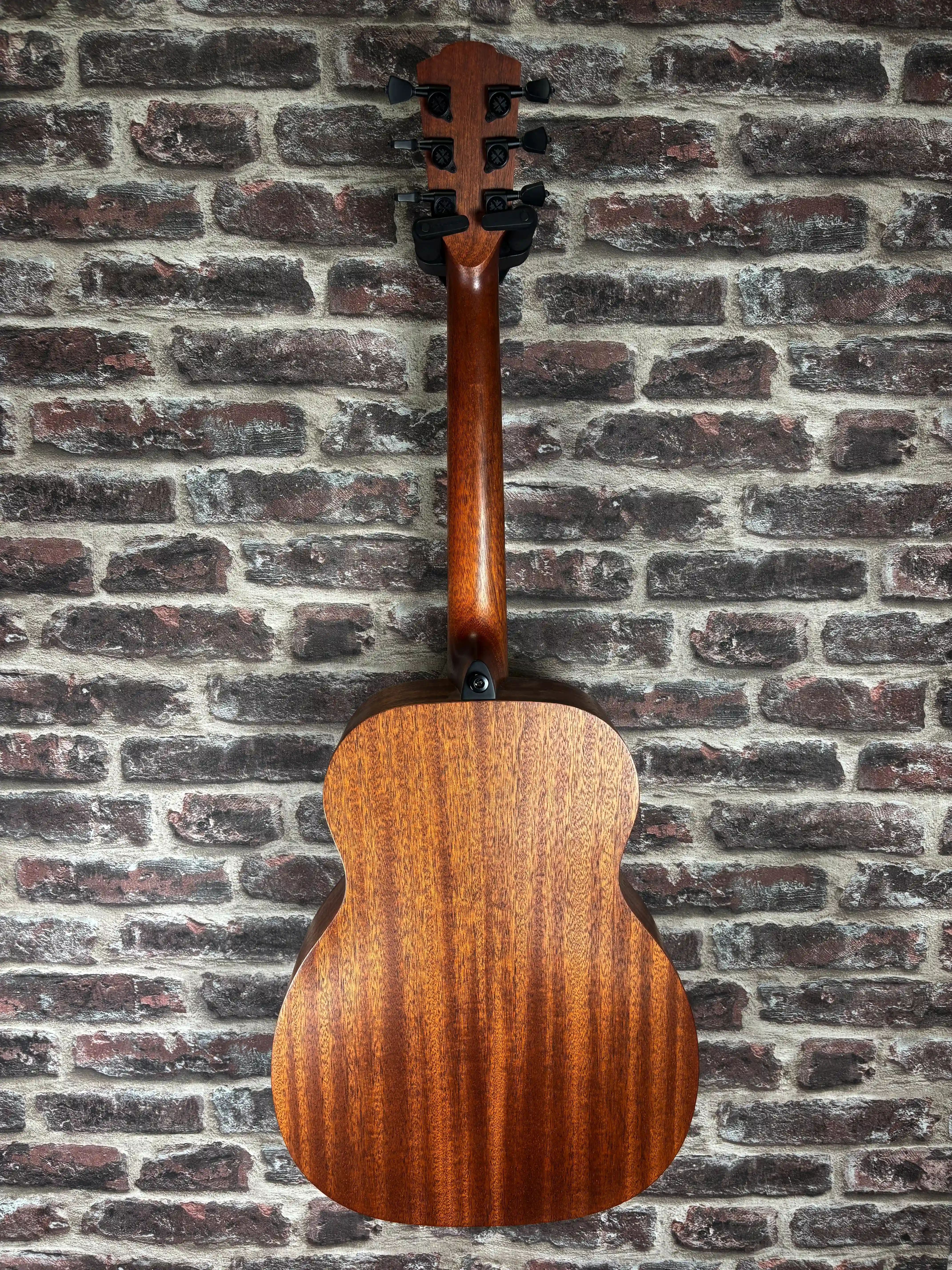 LÂG VIAN-001 Travel Signature Vianney OCCASION