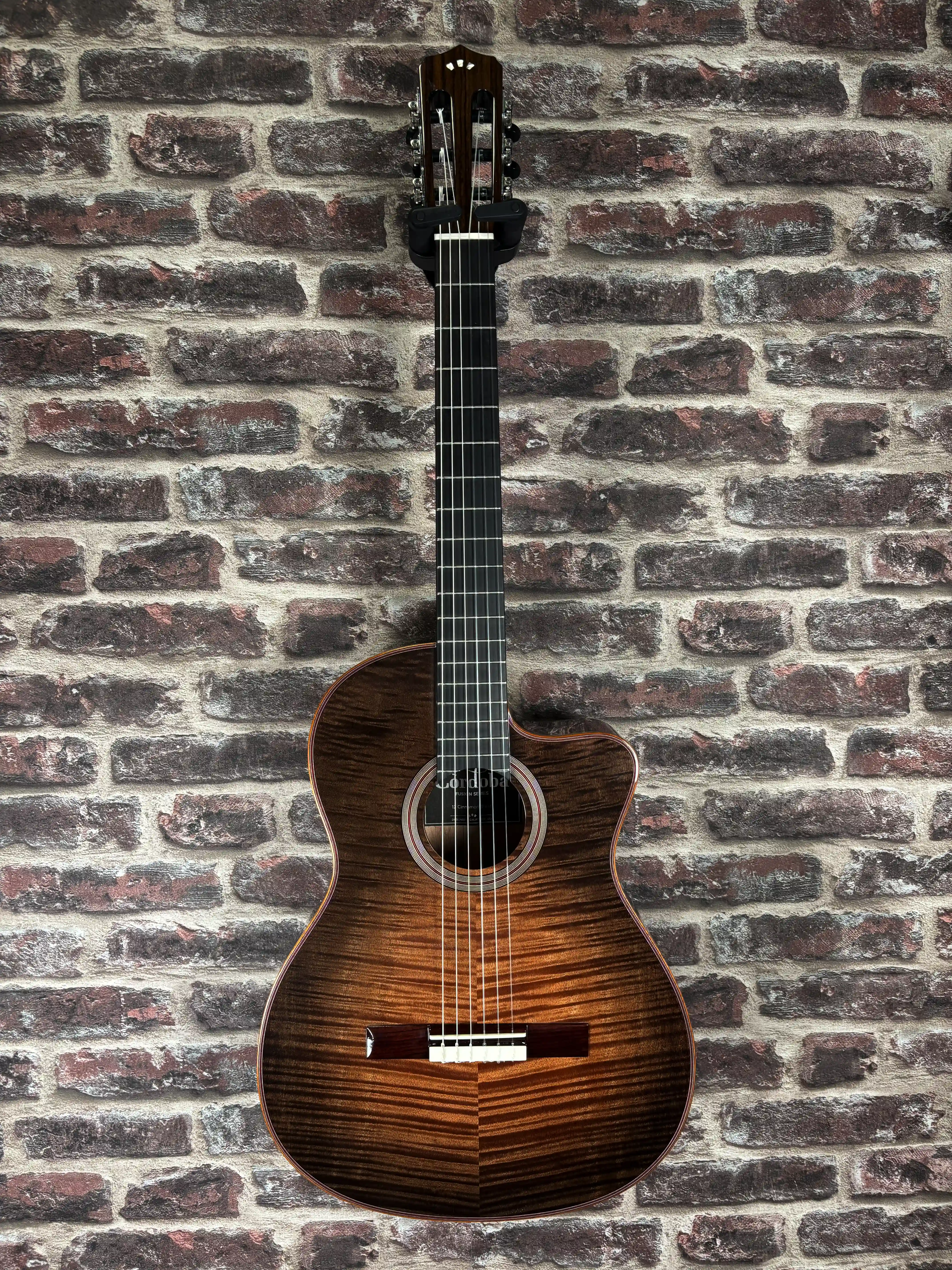 Cordoba Fusion 12 Cinnamon Burst OCCASION