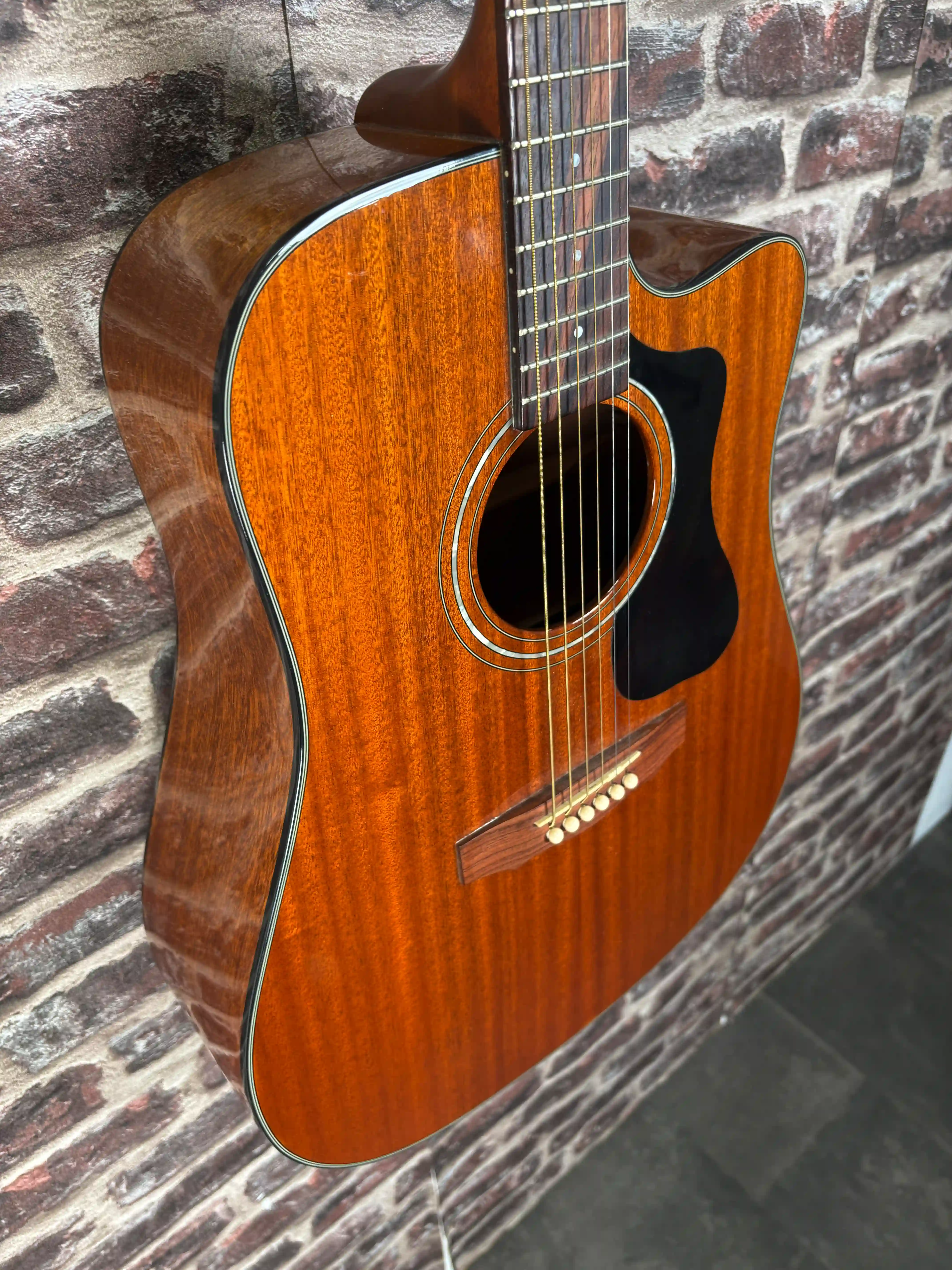 Guild D-125CE OCCASION