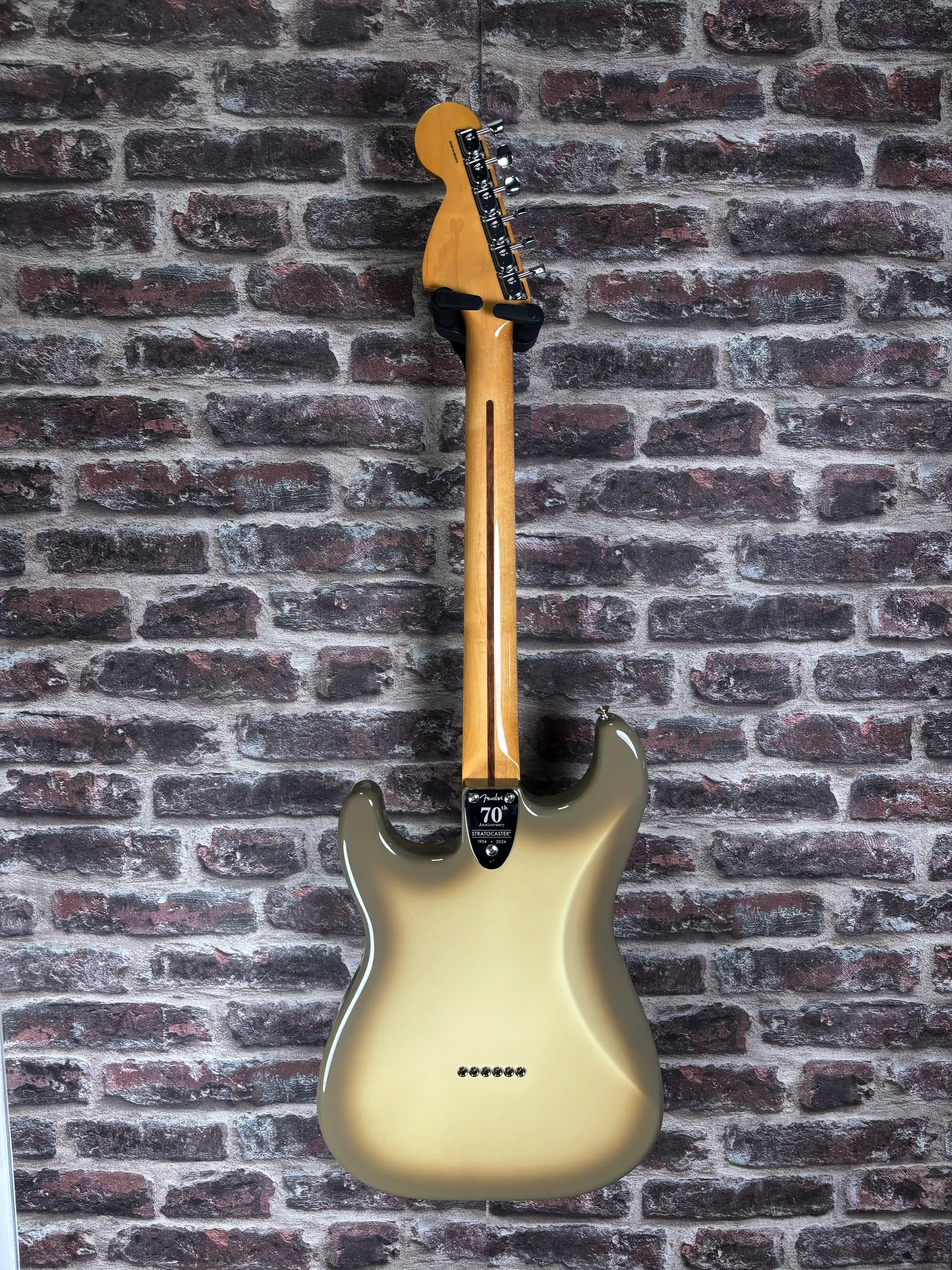 Fender Strat Vintera II Antigua 70th Anniversary STOCK B