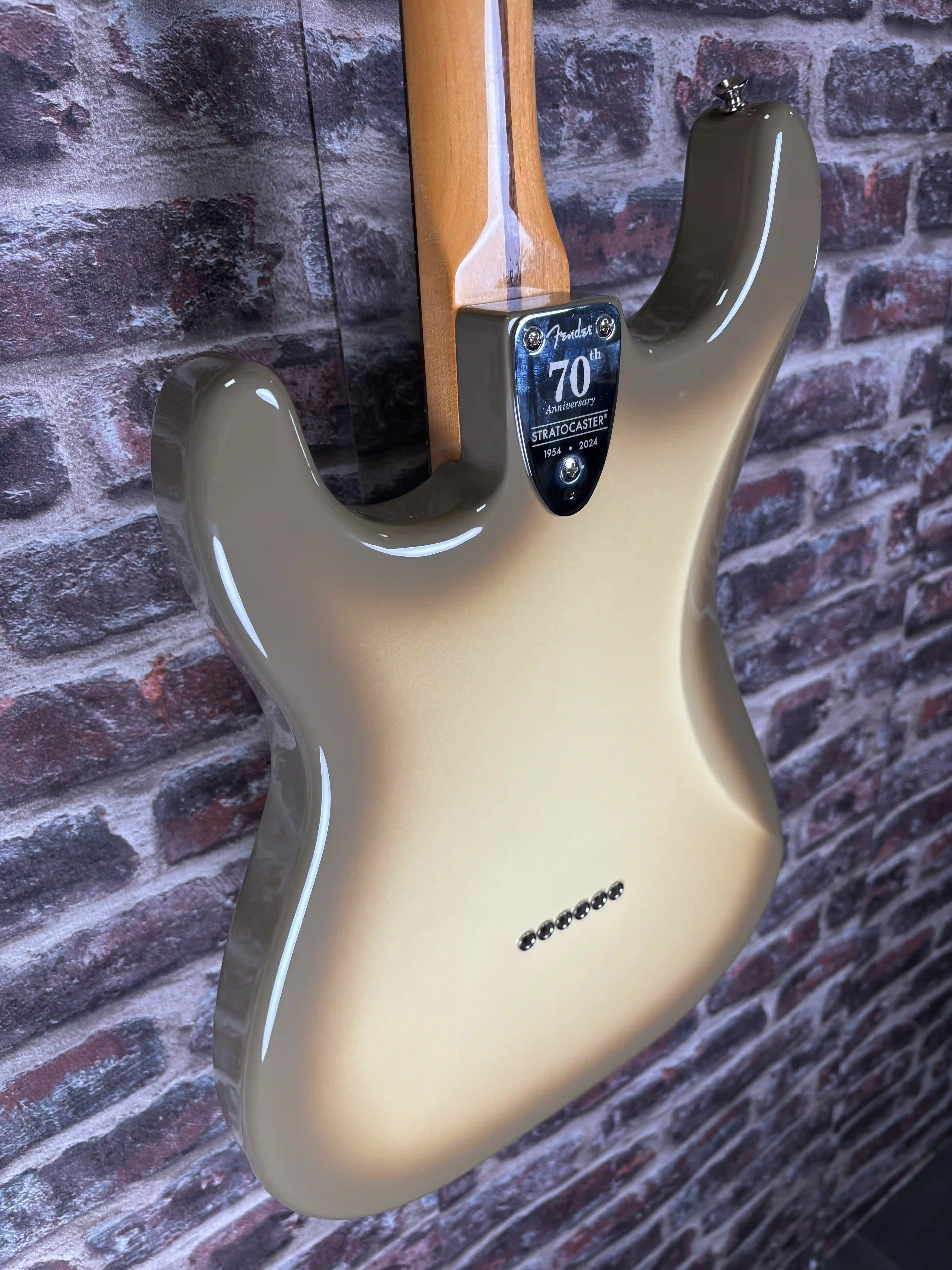 Fender Strat Vintera II Antigua 70th Anniversary STOCK B