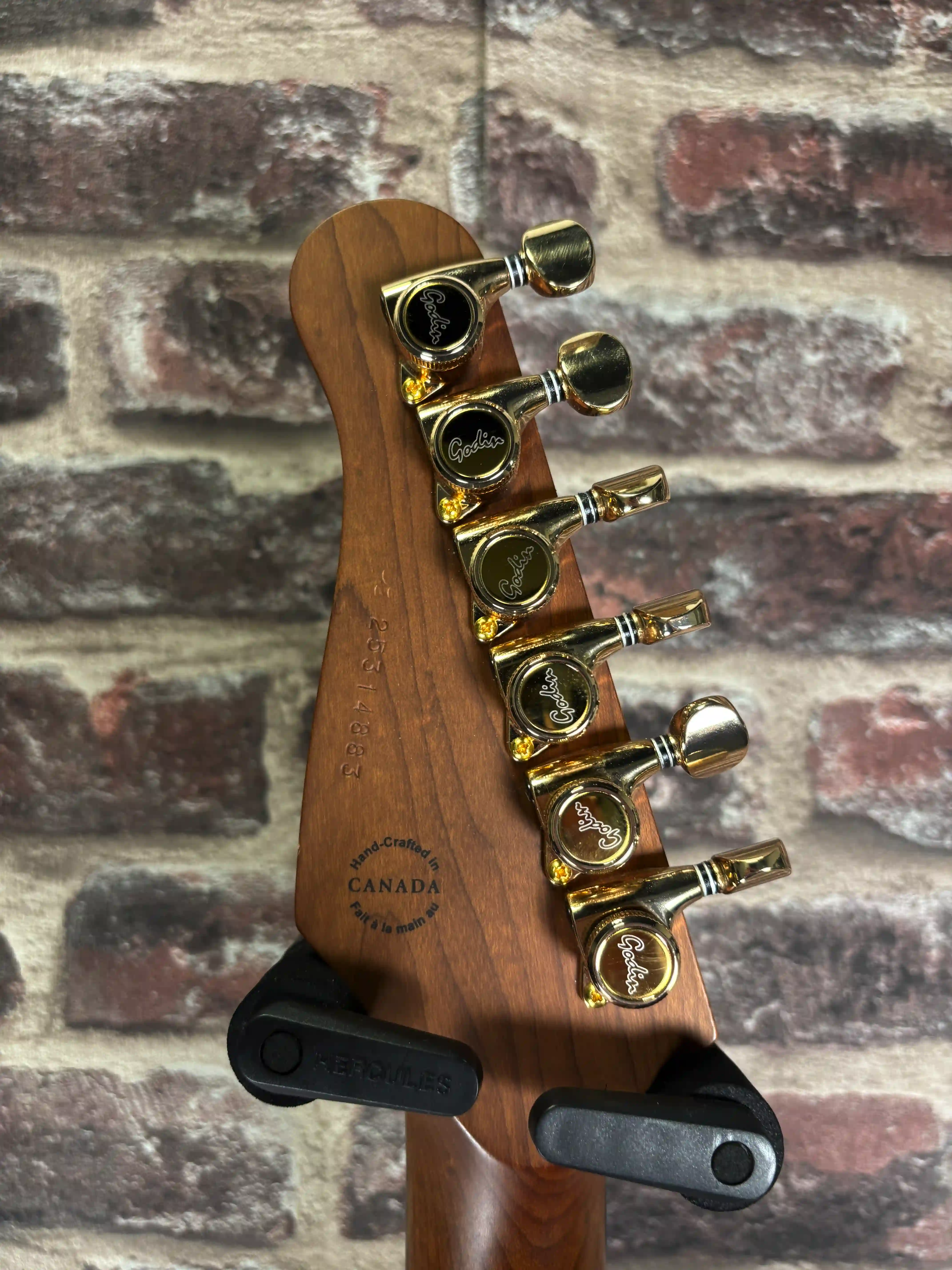 Godin Artisan ST II HH Whiskeyburst Modified OCCASION