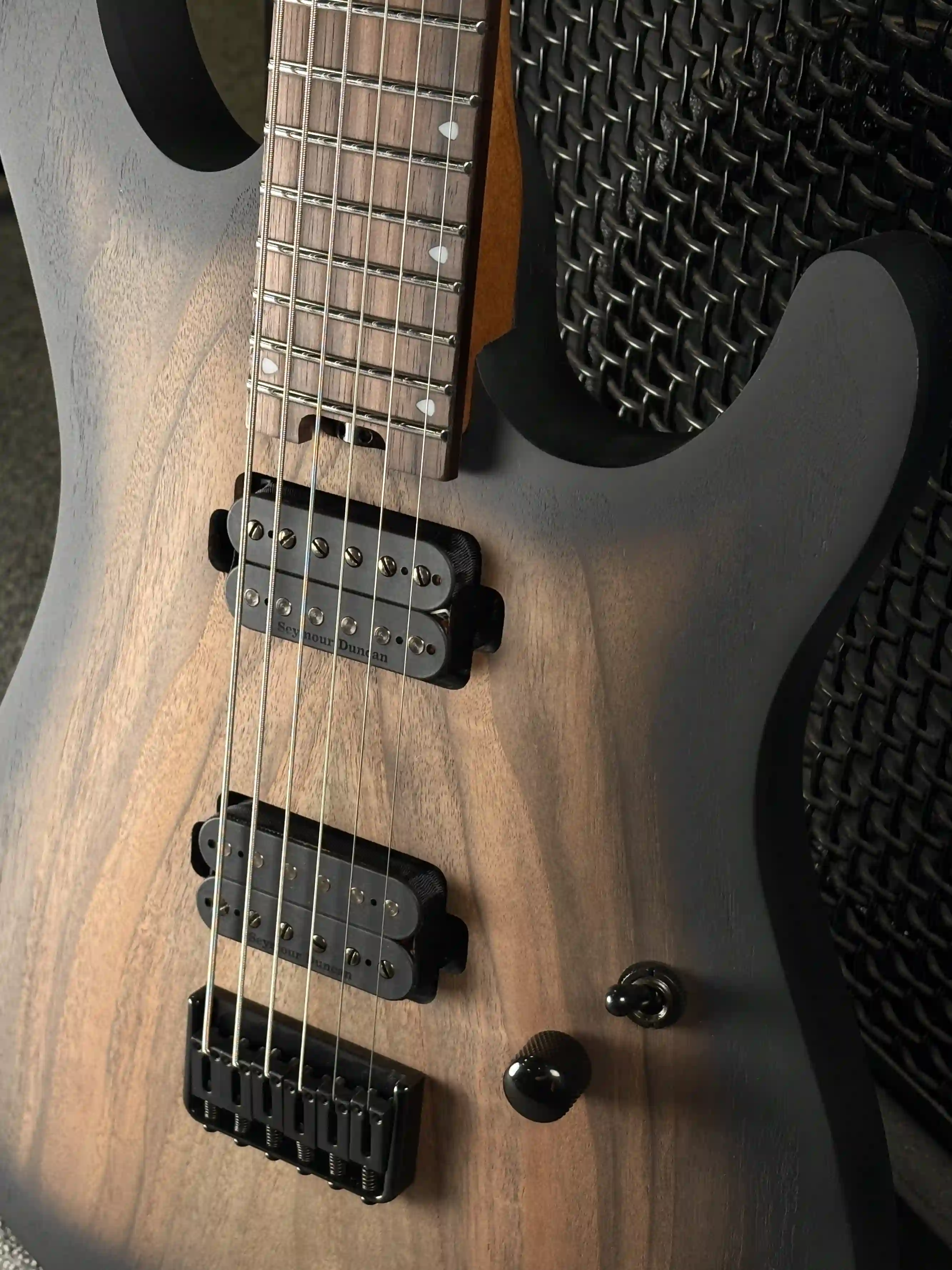 Cort KX500 Pale Moon Natural Black Burst Baritone