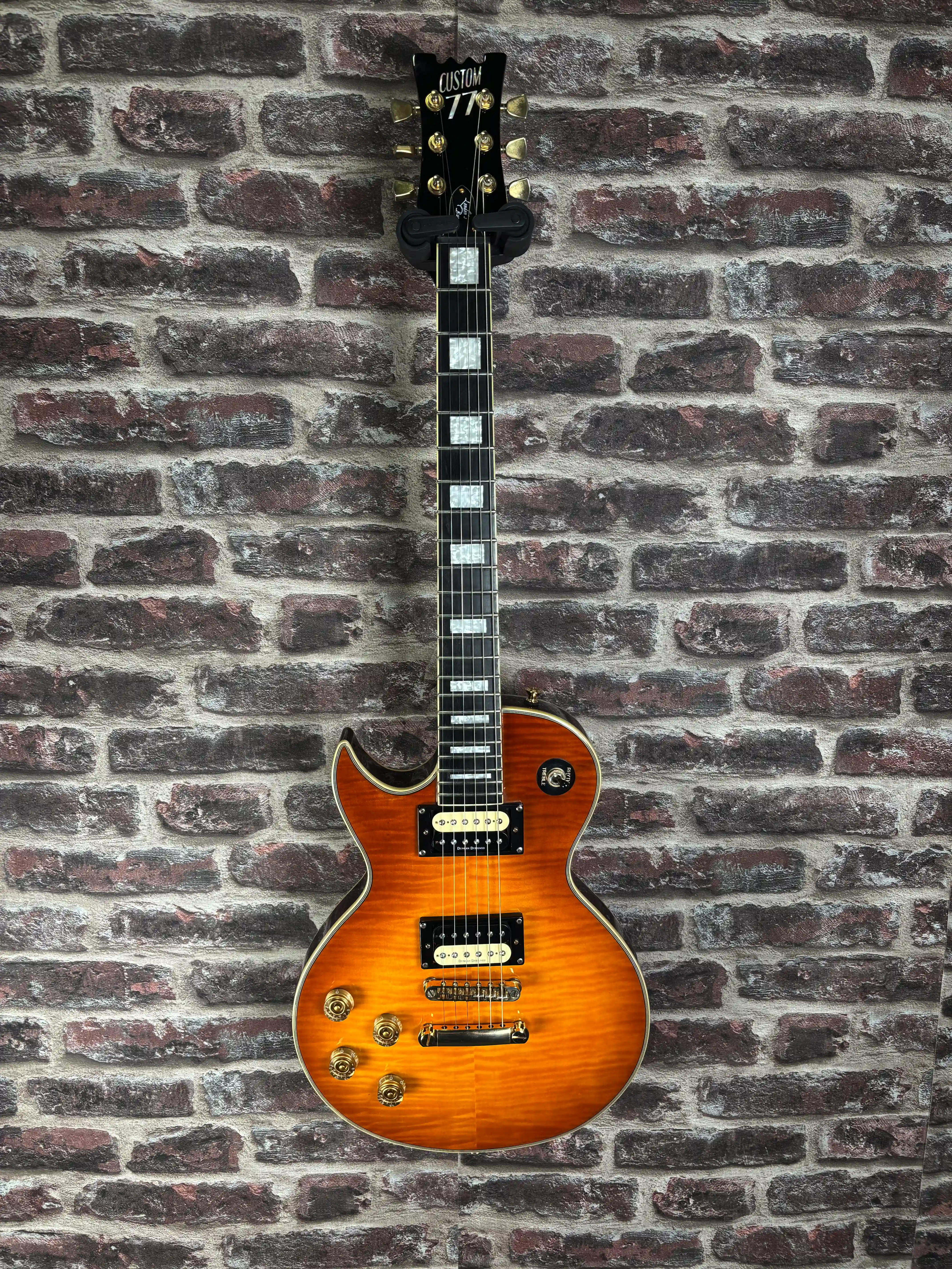 Custom 77 London's Burning Modified LH OCCASION