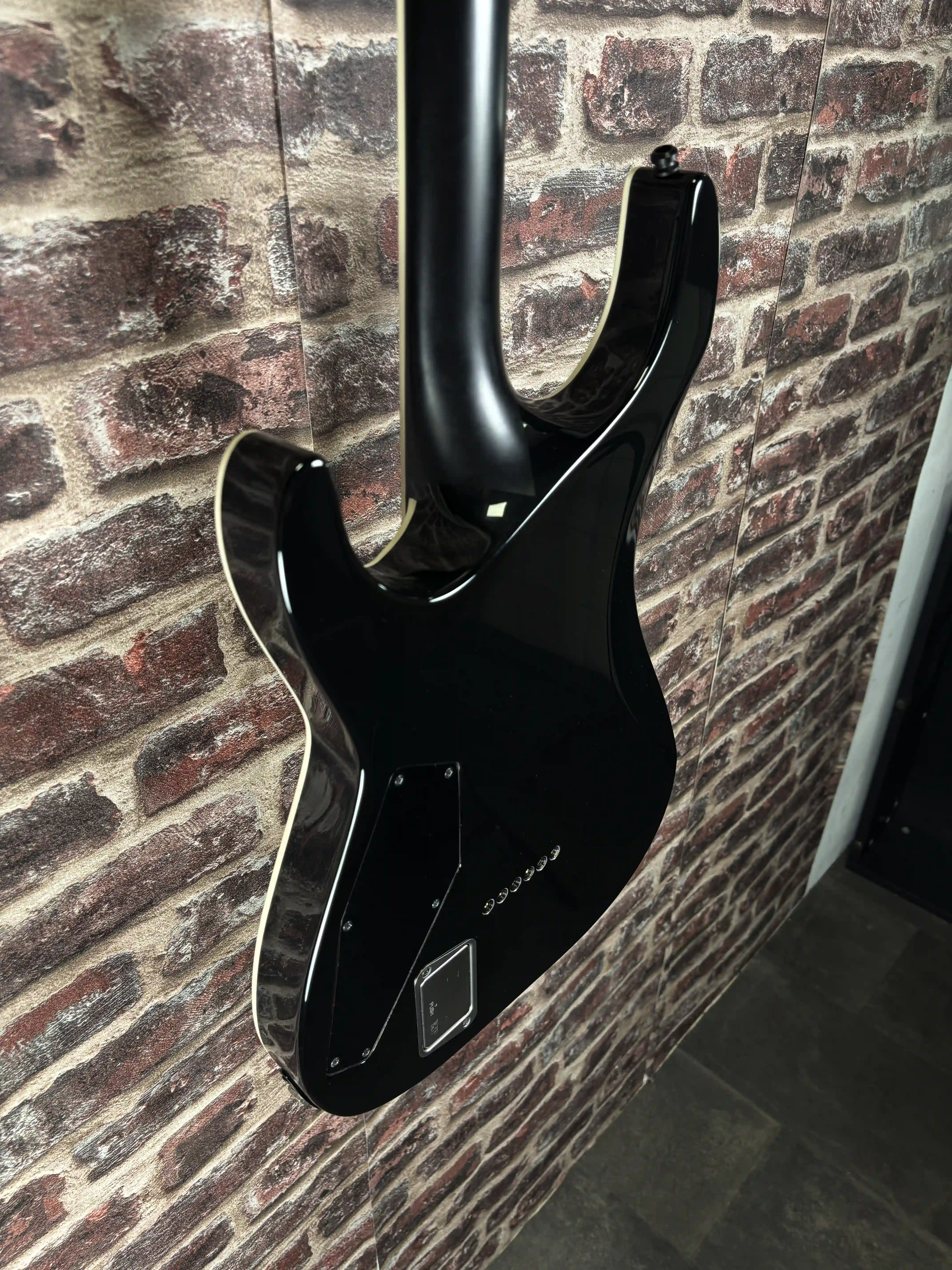 ESP E‑II Horizon NT‑II See Thru Black Sunburst OCCASION