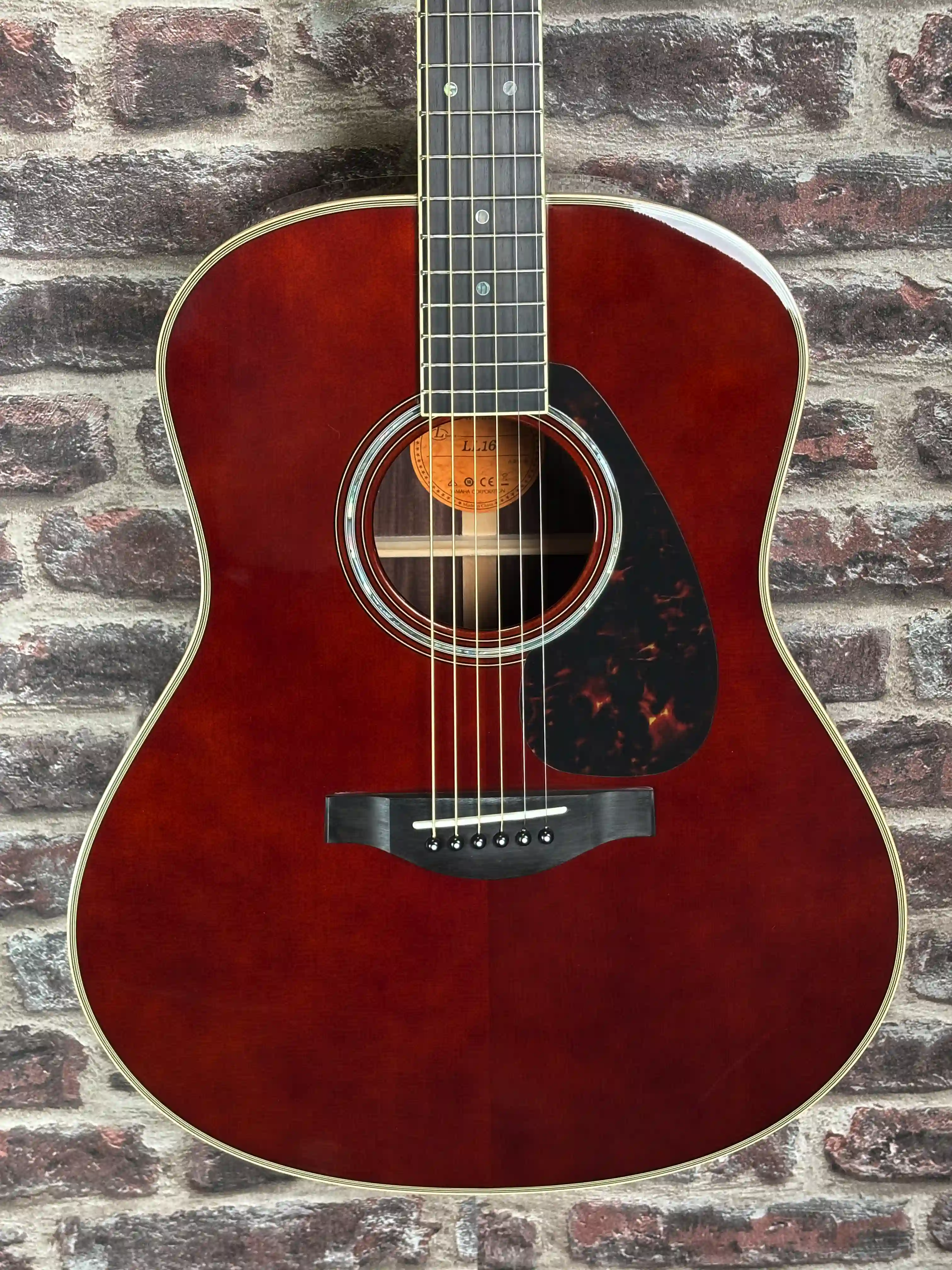 Yamaha LL16 Dark Tinted ARE