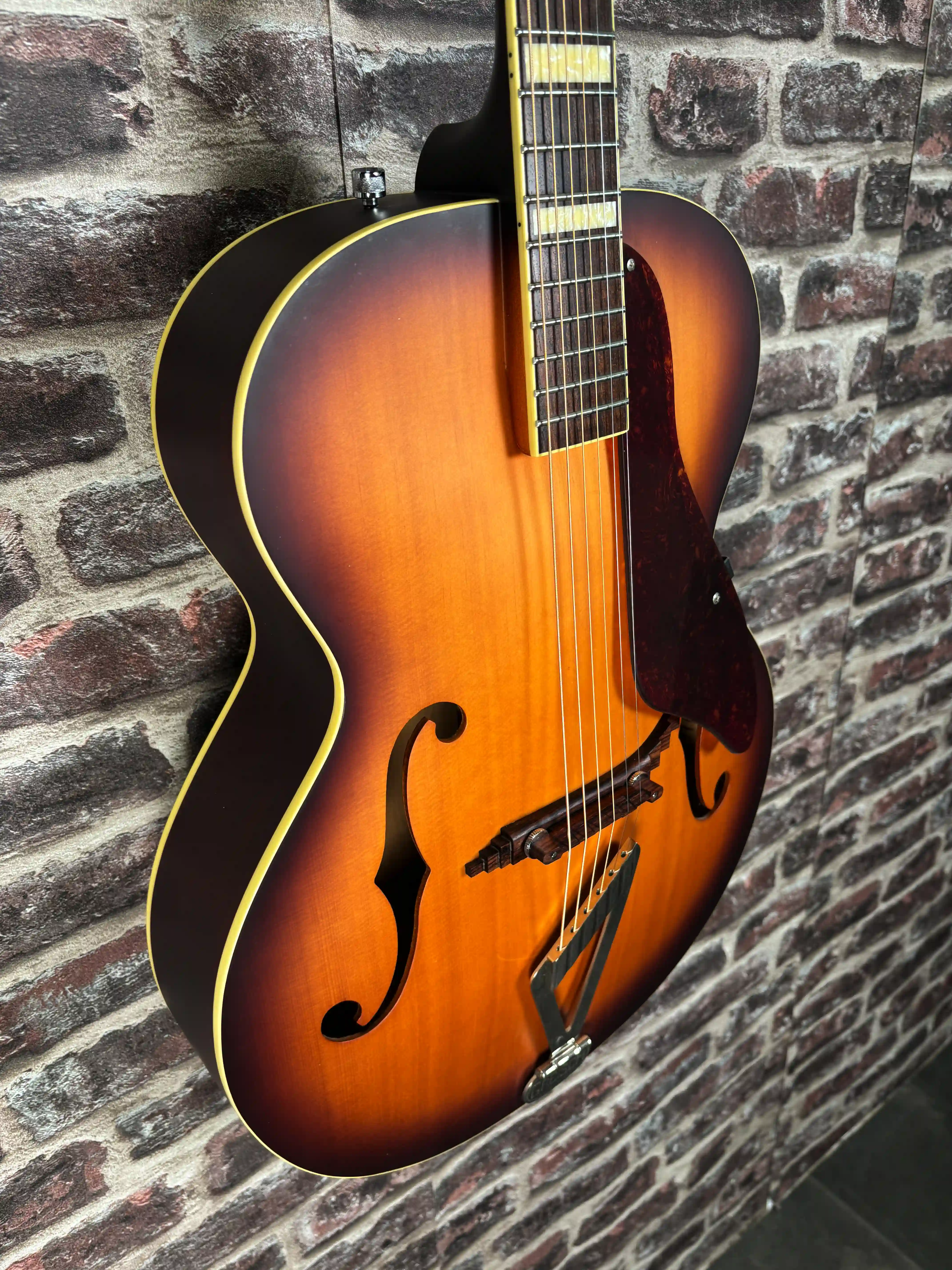 Gretsch G100 Synchromatic Sunburst Korea OCCASION