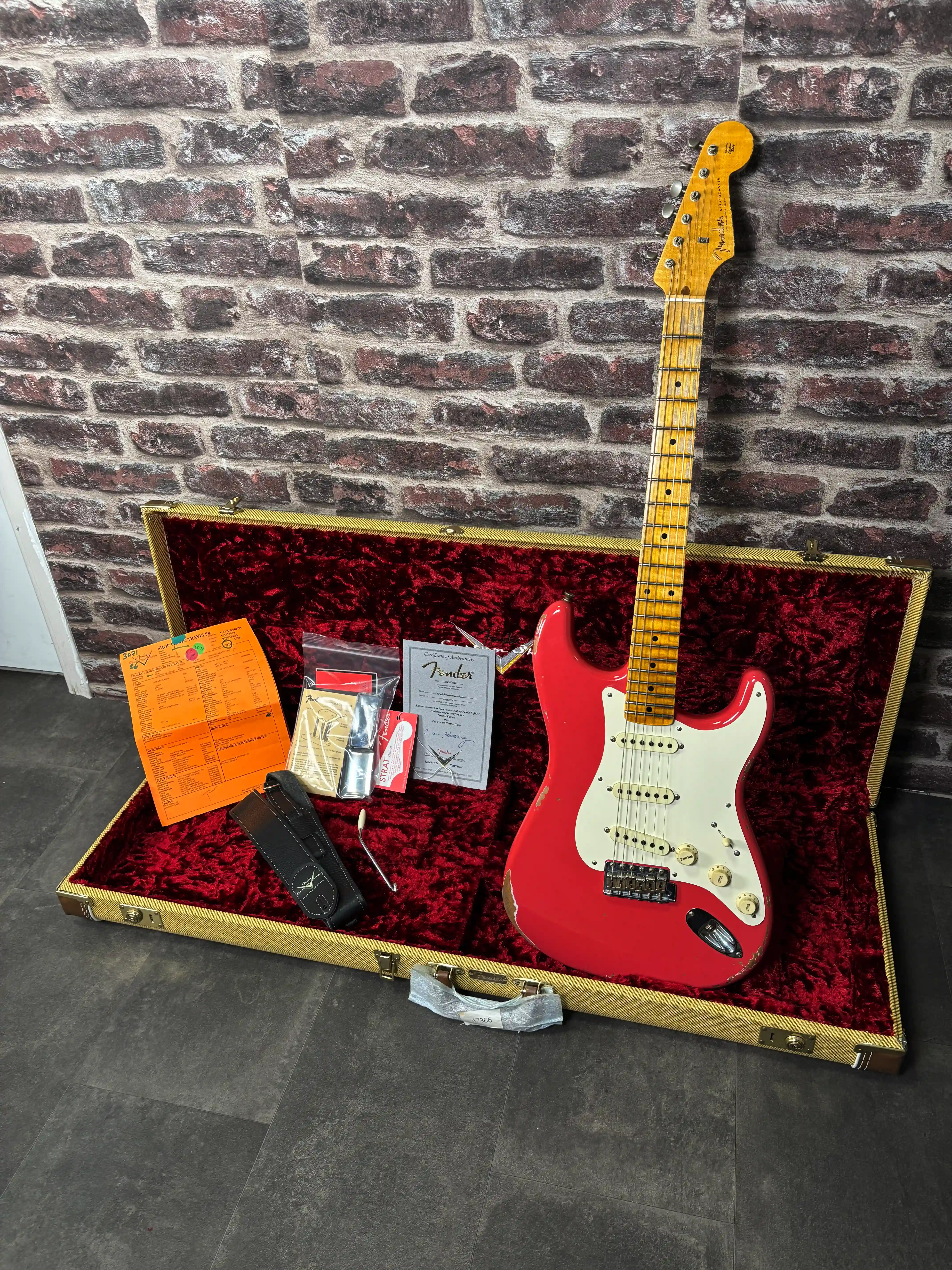 Fender 2018 NAMM LTD 58 Stratocaster Relic Fiesta Red OCCASION