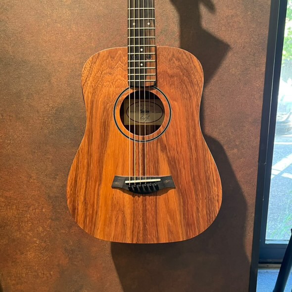 Taylor BTe‑Koa (Baby Taylor électro-acoustique)